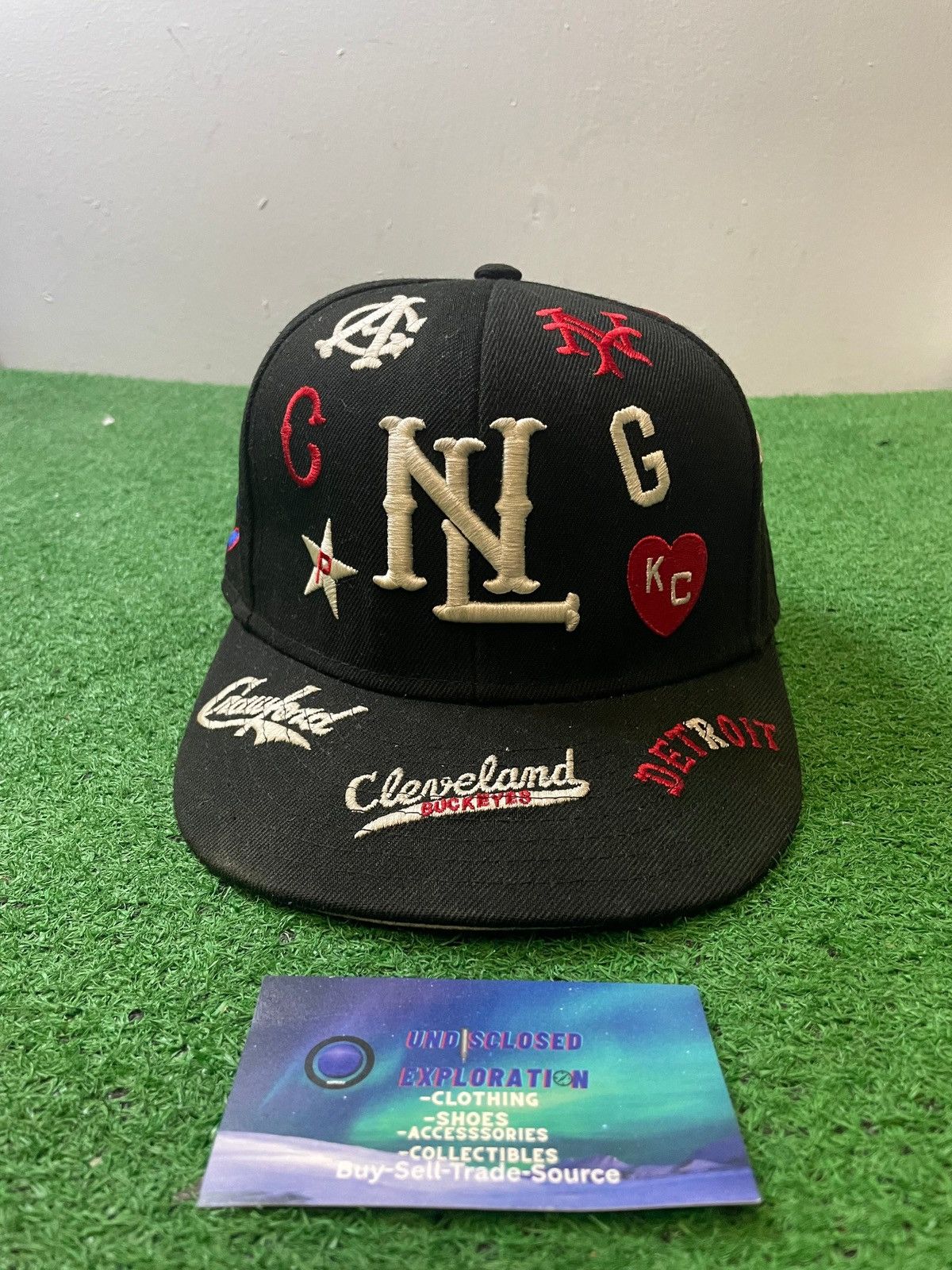 Authentic Negro Leagues Sneakertown Seattle Mariners Fitted 7 3/4 [Rare] Size ONE SIZE - 1 Thumbnail