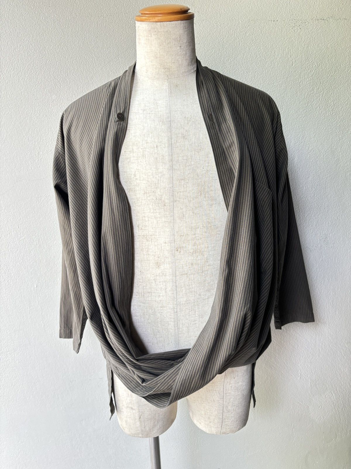 Issey Miyake Issey Miyake Permanent wrapped strips shirt. Size US M / EU 48-50 / 2 - 25 Thumbnail
