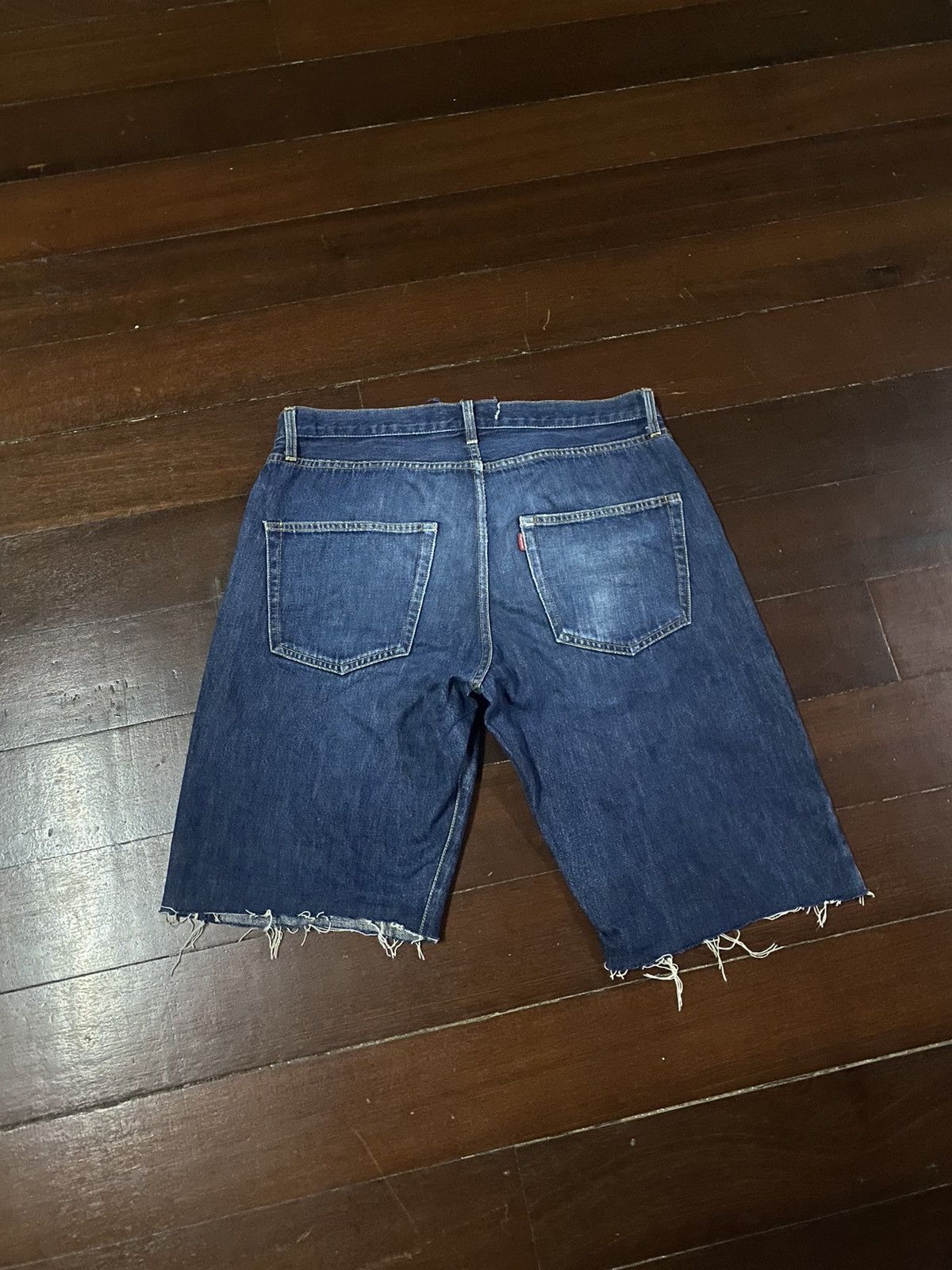 FIRE 🔥🔥 VINTAGE SUPREME DENIM TEAR RIPPED SHORT DISTRESSED