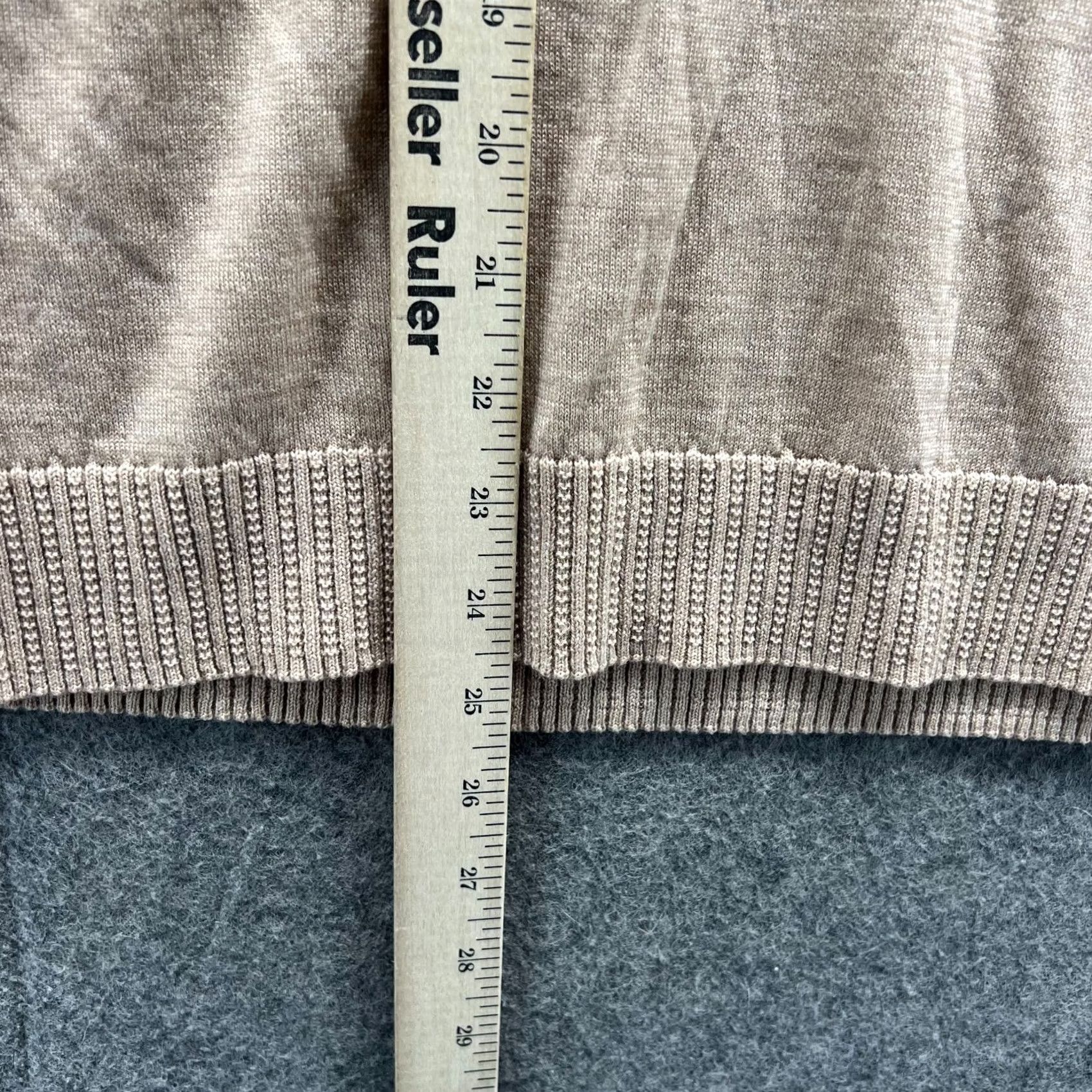 Brooks Brothers Brooks Brothers Sweater Mens Medium Beige V-Neck Extra Fine Merino Wool Knit Pullover Handcrafted Logo Regular Knit Wool Size US M / EU 48-50 / 2 - 4 Thumbnail
