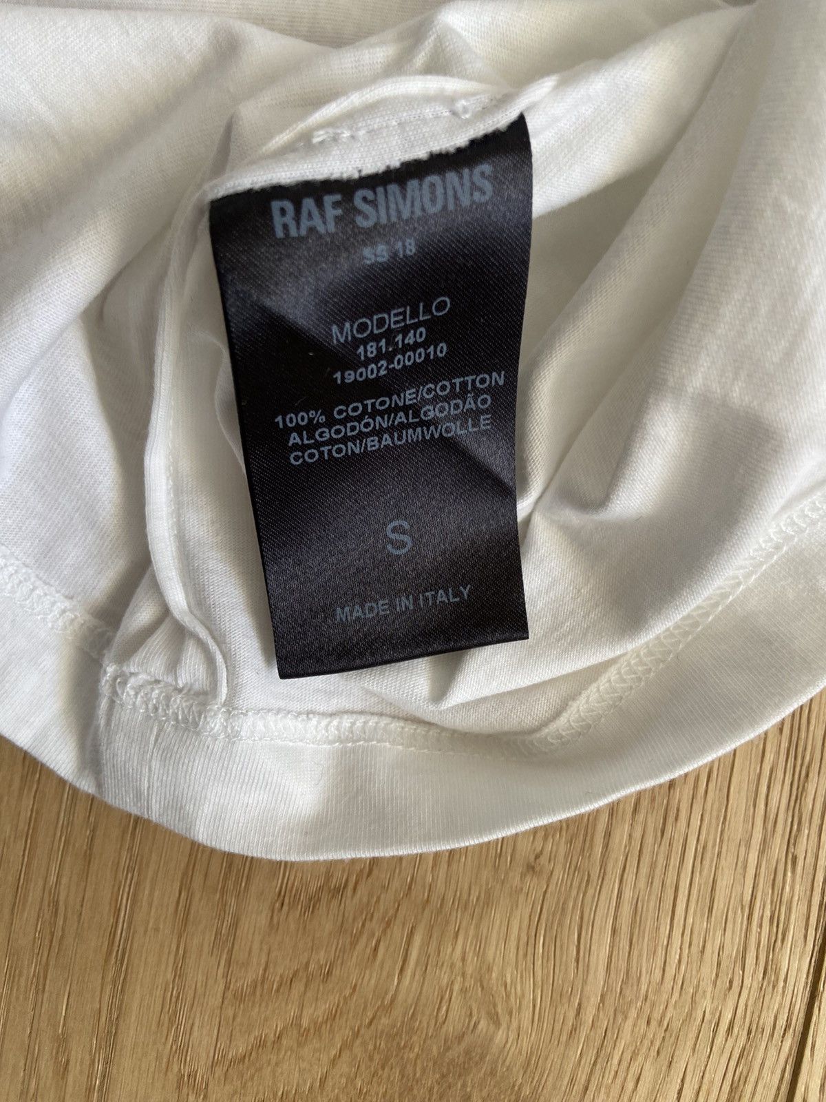 Raf Simons Raf Simons SS18 "Joy Division" Sleeveless Top Size US S / EU 44-46 / 1 - 5 Thumbnail