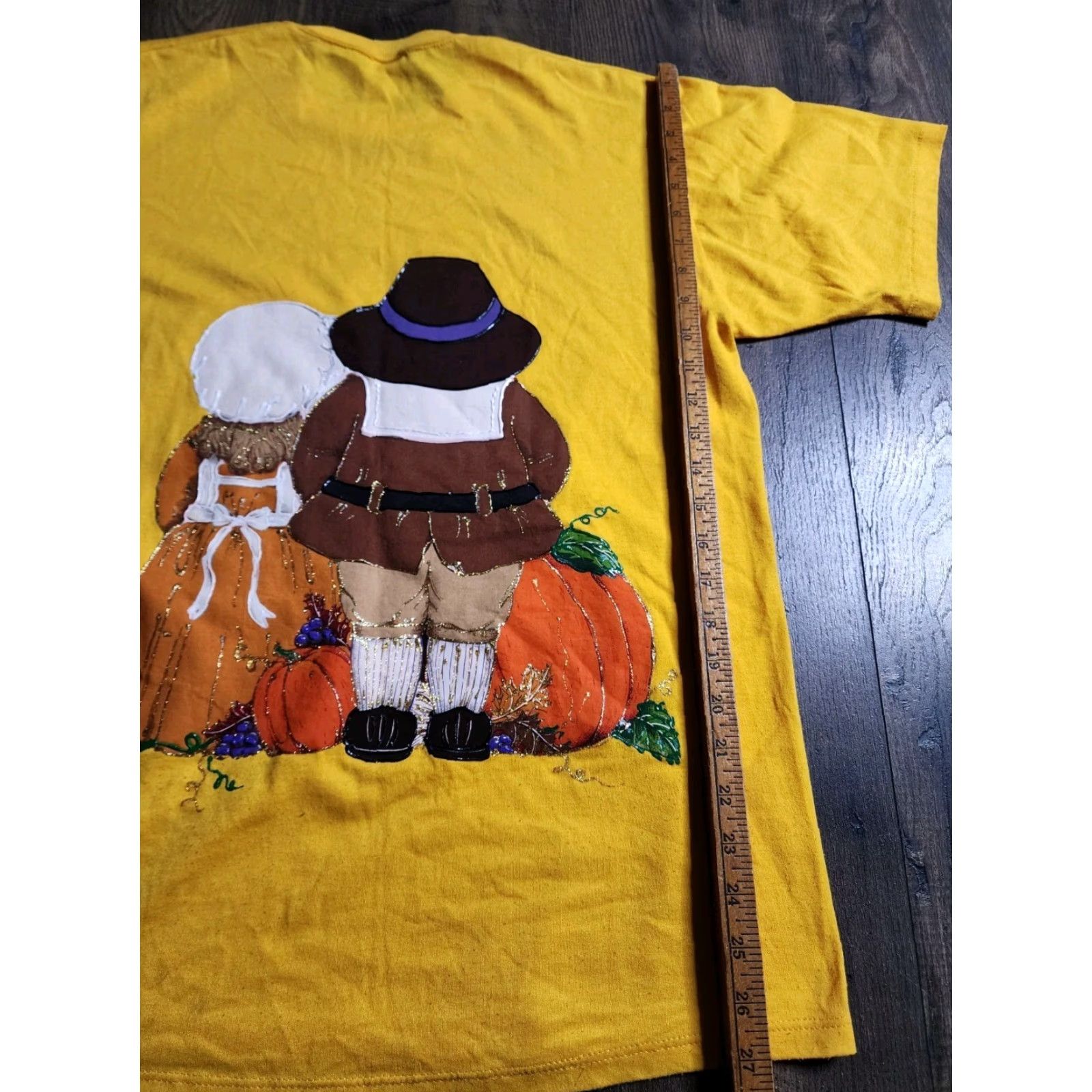 Jerzees VINTAGE JERZEES XL Yellow Thanksgiving Pilgrims Puff Paint T-Shirt 90s Mens Size US XL / EU 56 / 4 - 3 Thumbnail