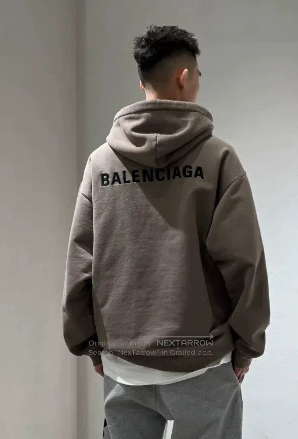 Balenciaga Balenciaga Gray Front and Back Embroidered Hoodie Sweatshi Size US S / EU 44-46 / 1 - 4 Thumbnail