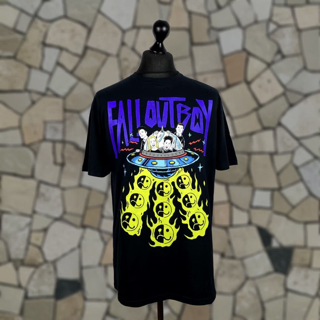 Gildan Fall Out Boy If you build it they will come rock shirt Gildan Size L Black Mens Size US L / EU 52-54 / 3 - 1 Thumbnail
