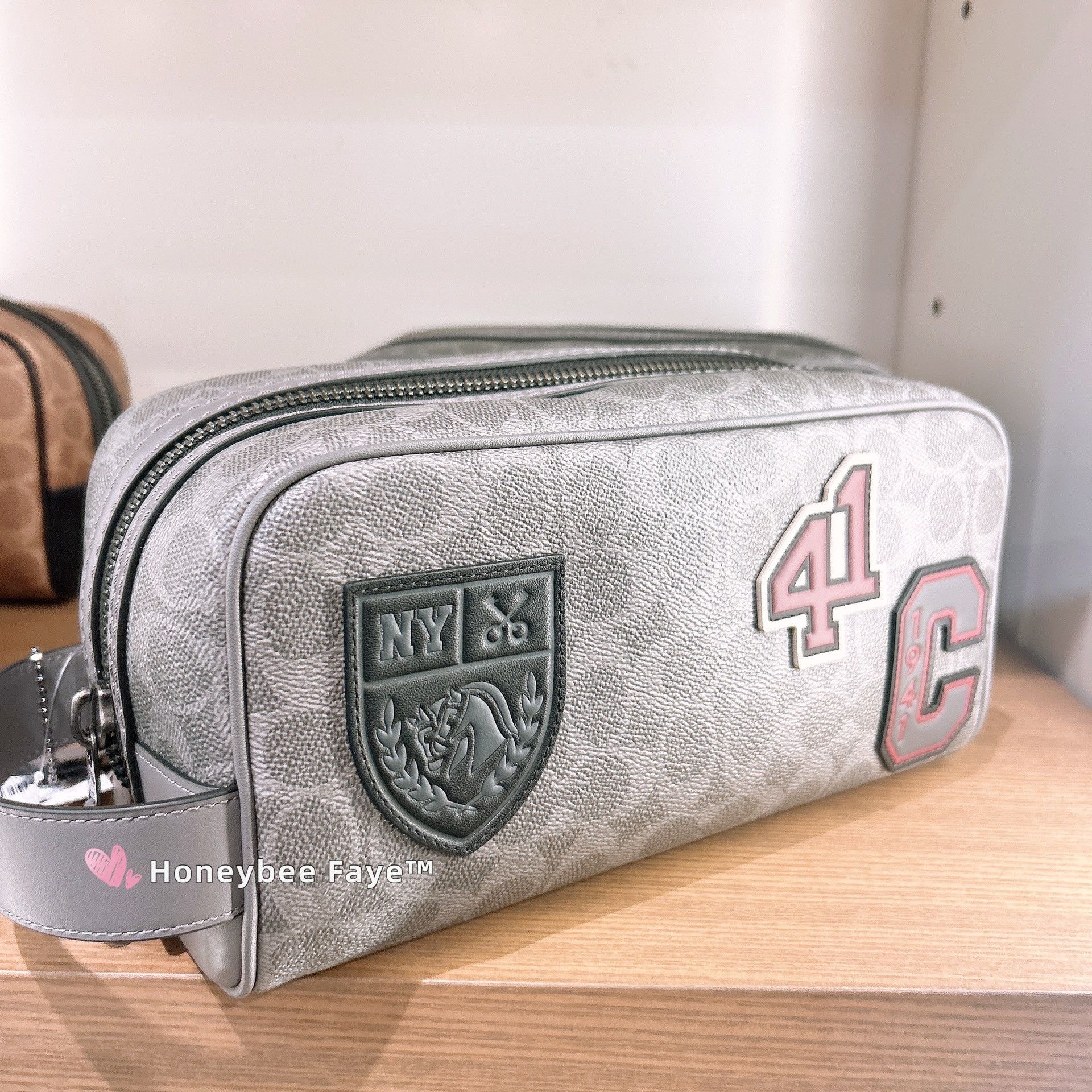 Coach Large Travel Kit In Signature Canvas With Patches CCF36 Size ONE SIZE - 3 Thumbnail