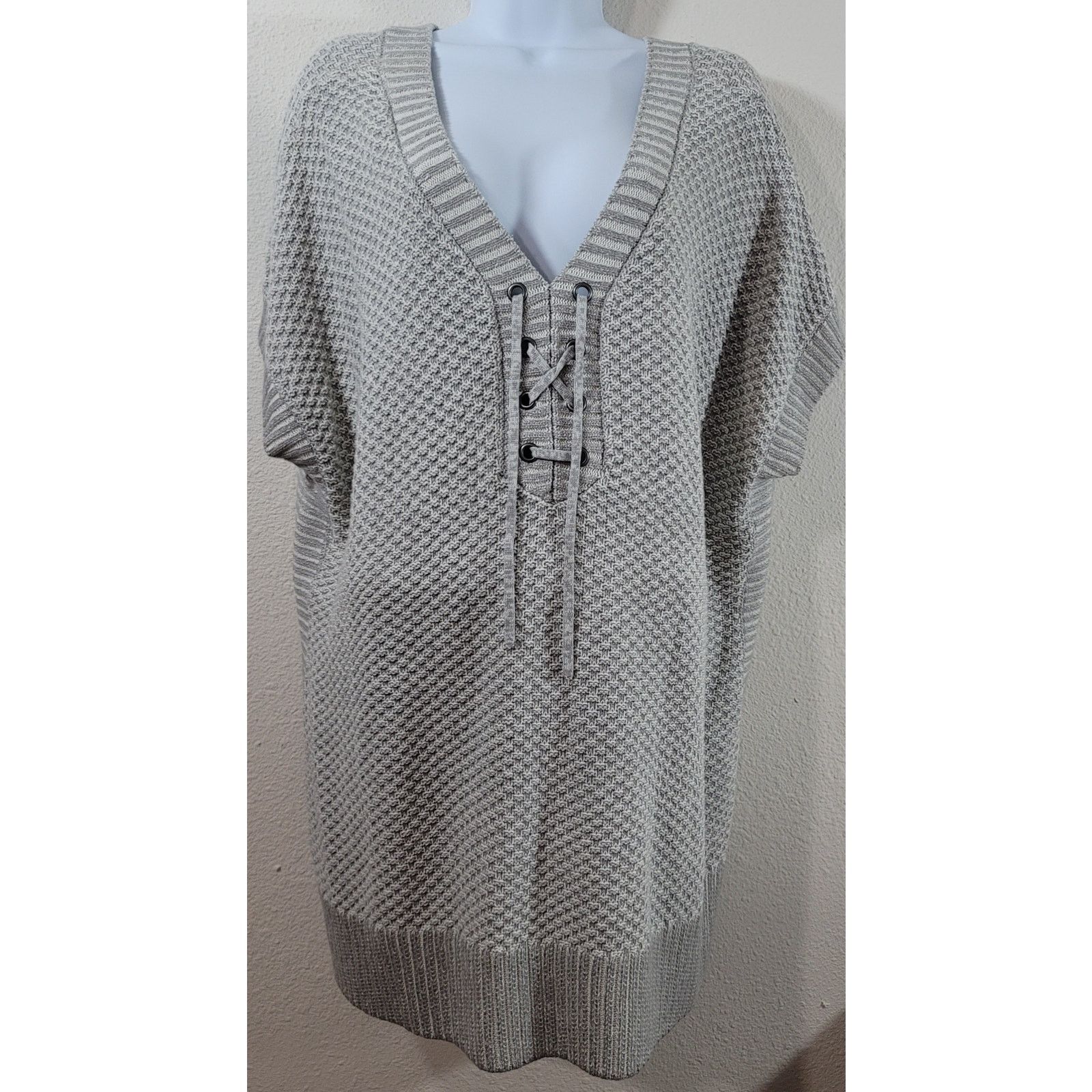 Other Isaac Mizrahi Live Gray True Denim Lace Up Poncho Sweater XL Size XL / US 12-14 / IT 48-50 - 1 Thumbnail