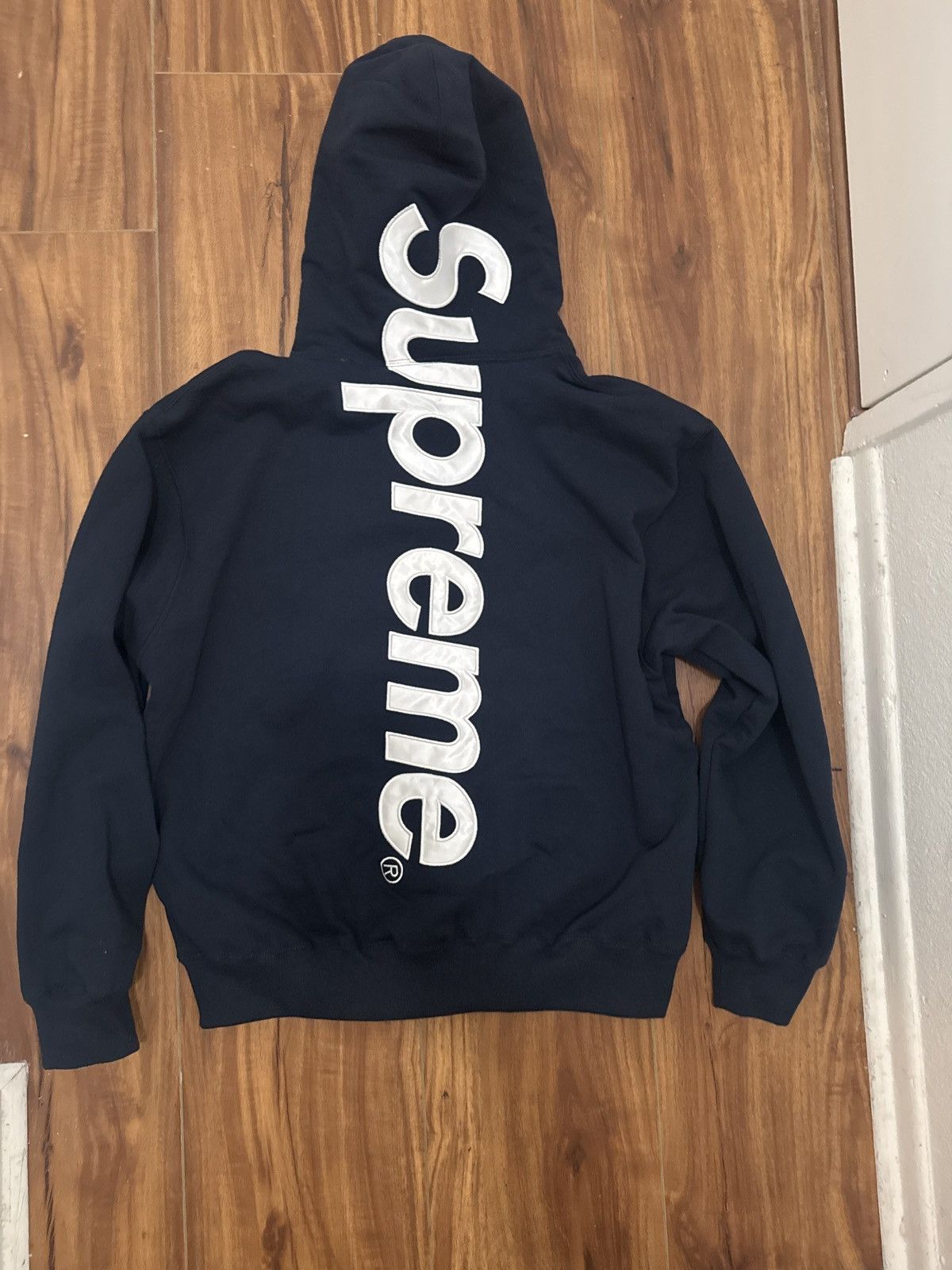 Supreme Supreme Satin applique back print hoodie ss26 Size US M / EU 48-50 / 2 - 3 Thumbnail