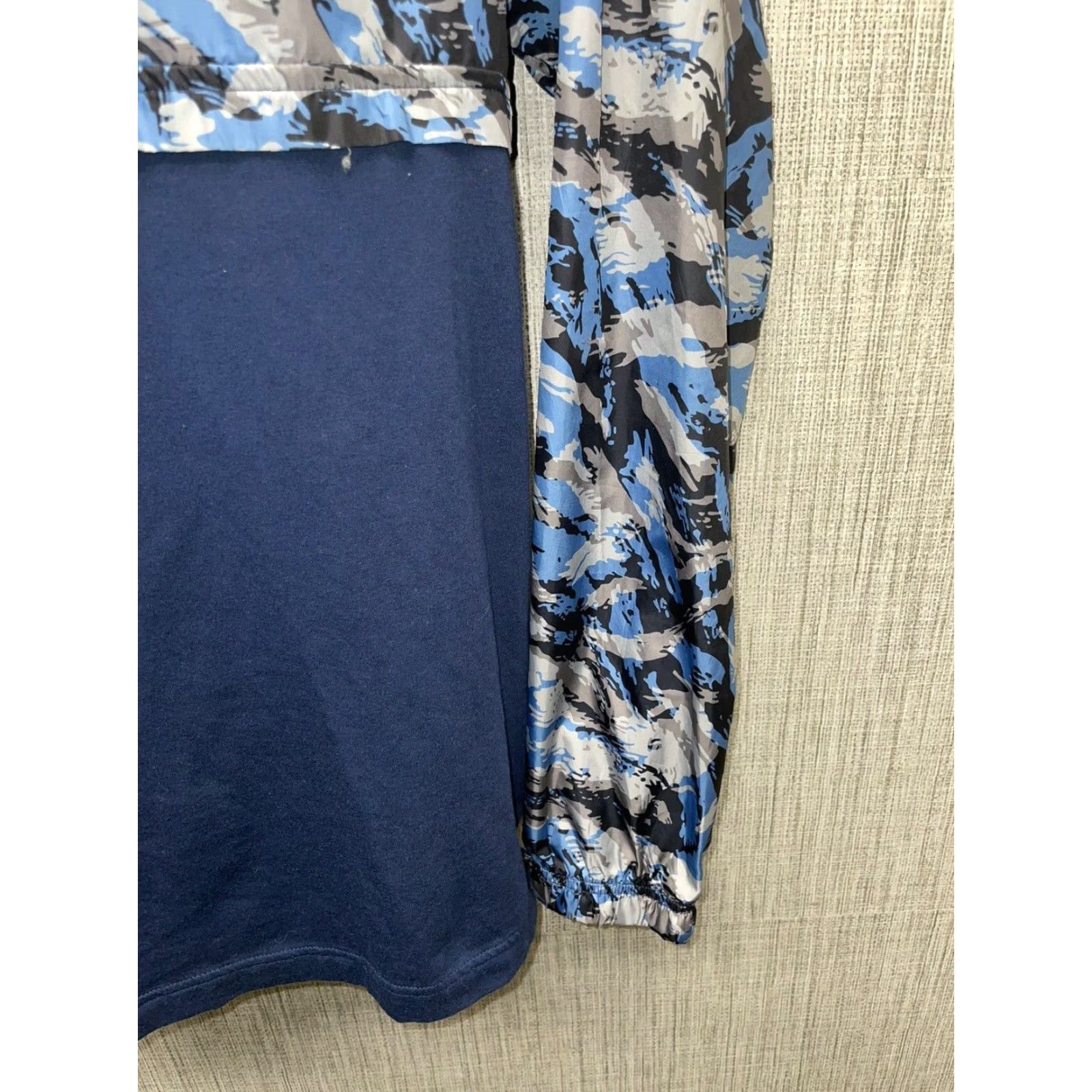 Under Armour Under Armour Fitted Blue Camo Hoodie Jacket Mens L Size US L / EU 52-54 / 3 - 4 Thumbnail