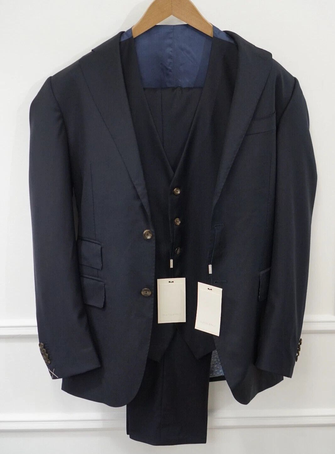 Suitsupply Men Suitsupply 3 Piece Suit La Spalla Vitale Barberis US42L Size 42L - 1 Thumbnail