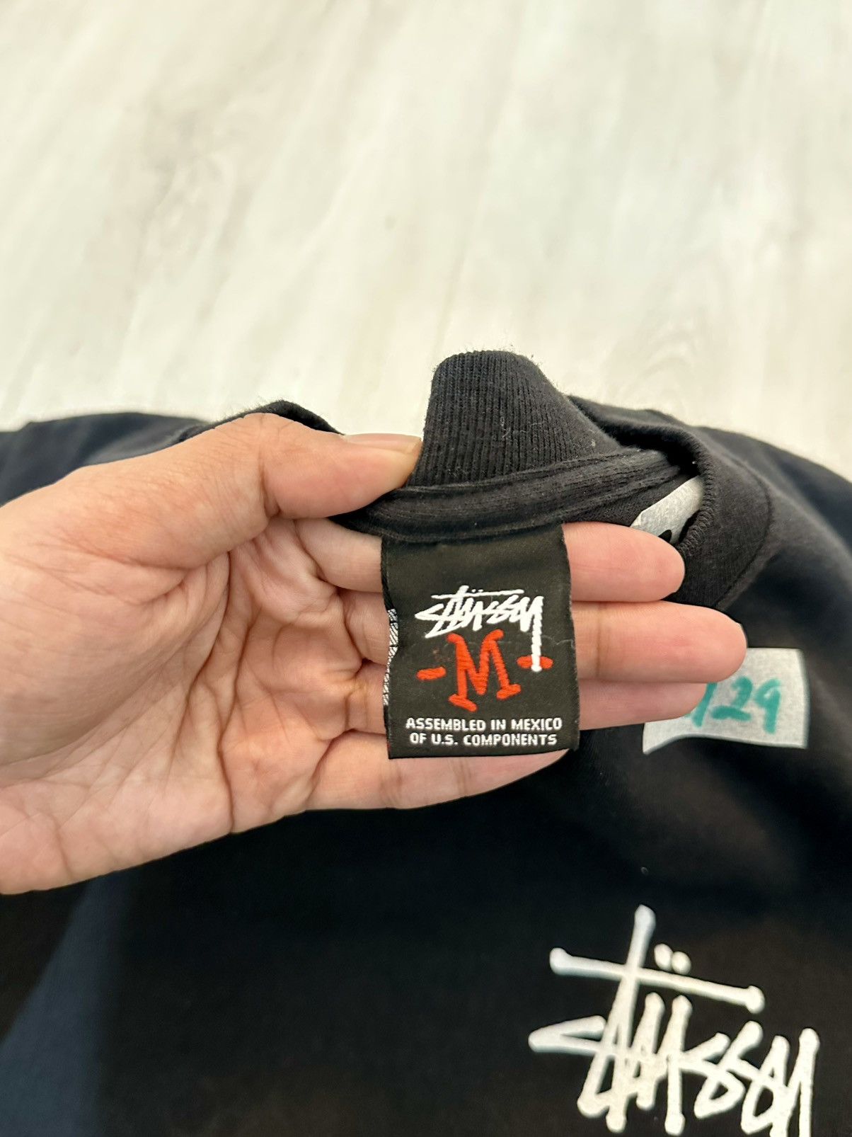 Stussy STUSSY KNOWLEDGE IS KING RASTA LION Size US M / EU 48-50 / 2 - 3 Thumbnail