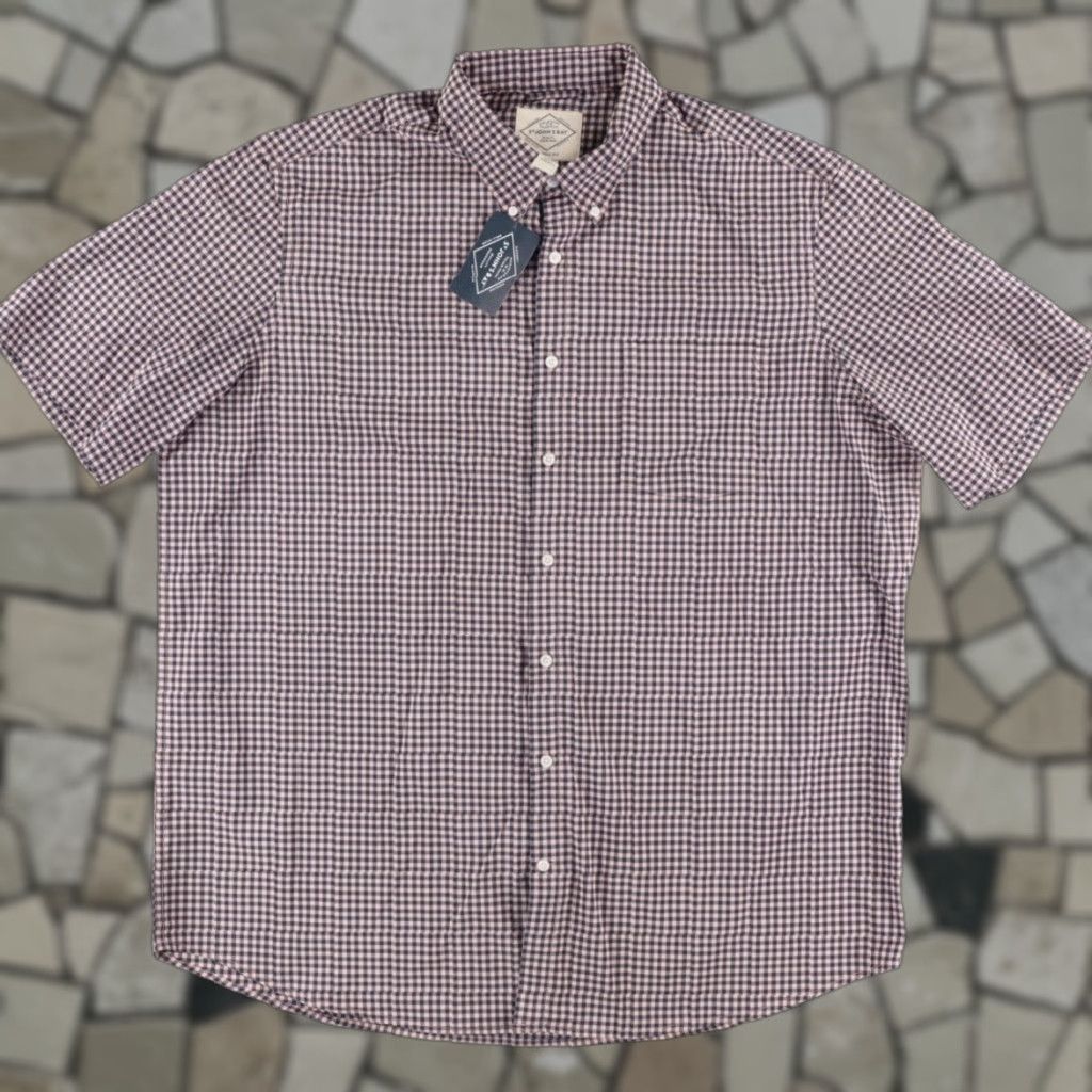 Vintage St. Johns Bay Shirt Gingham Pink 1XLT Men’s Performance Classic Fit Short Sleeve Button Down Shirt Size US XL / EU 56 / 4 - 1 Thumbnail