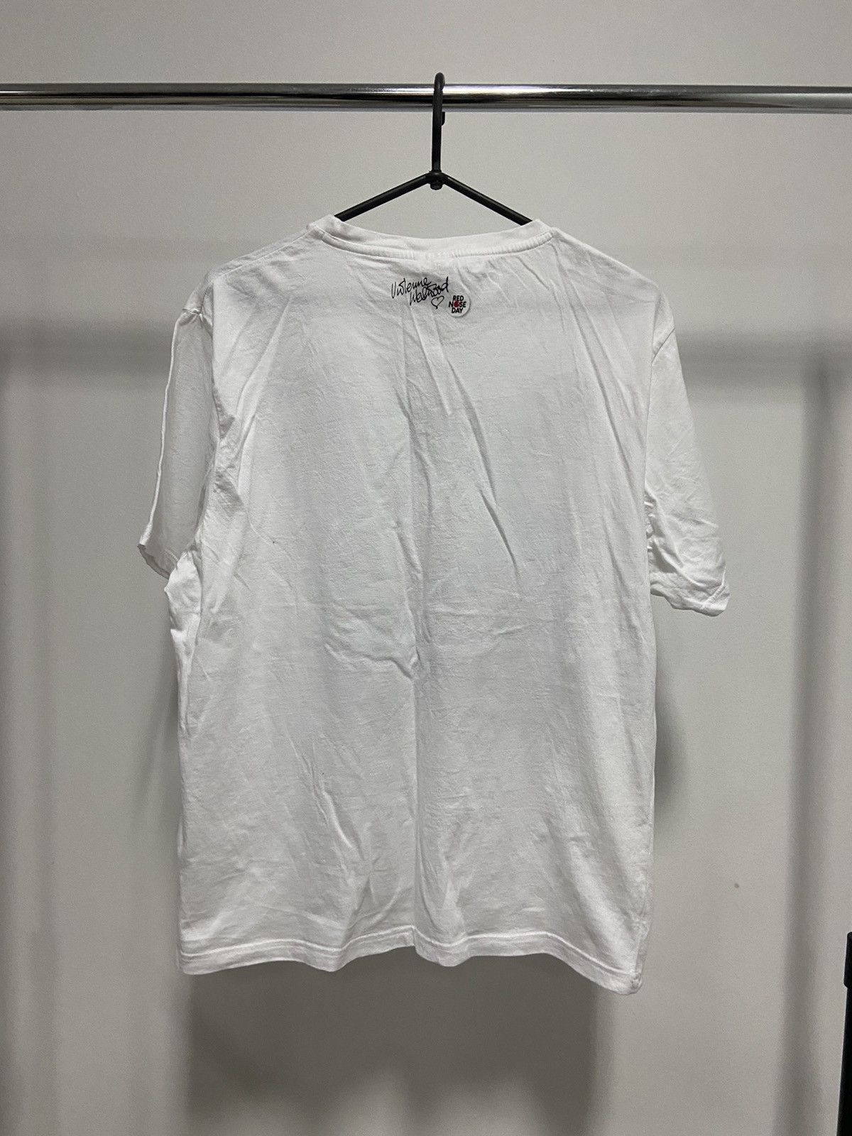 Vintage × Vivienne Westwood Vivienne Westwood T Shirt Vintage Red Nose Day big logo Size US L / EU 52-54 / 3 - 3 Thumbnail