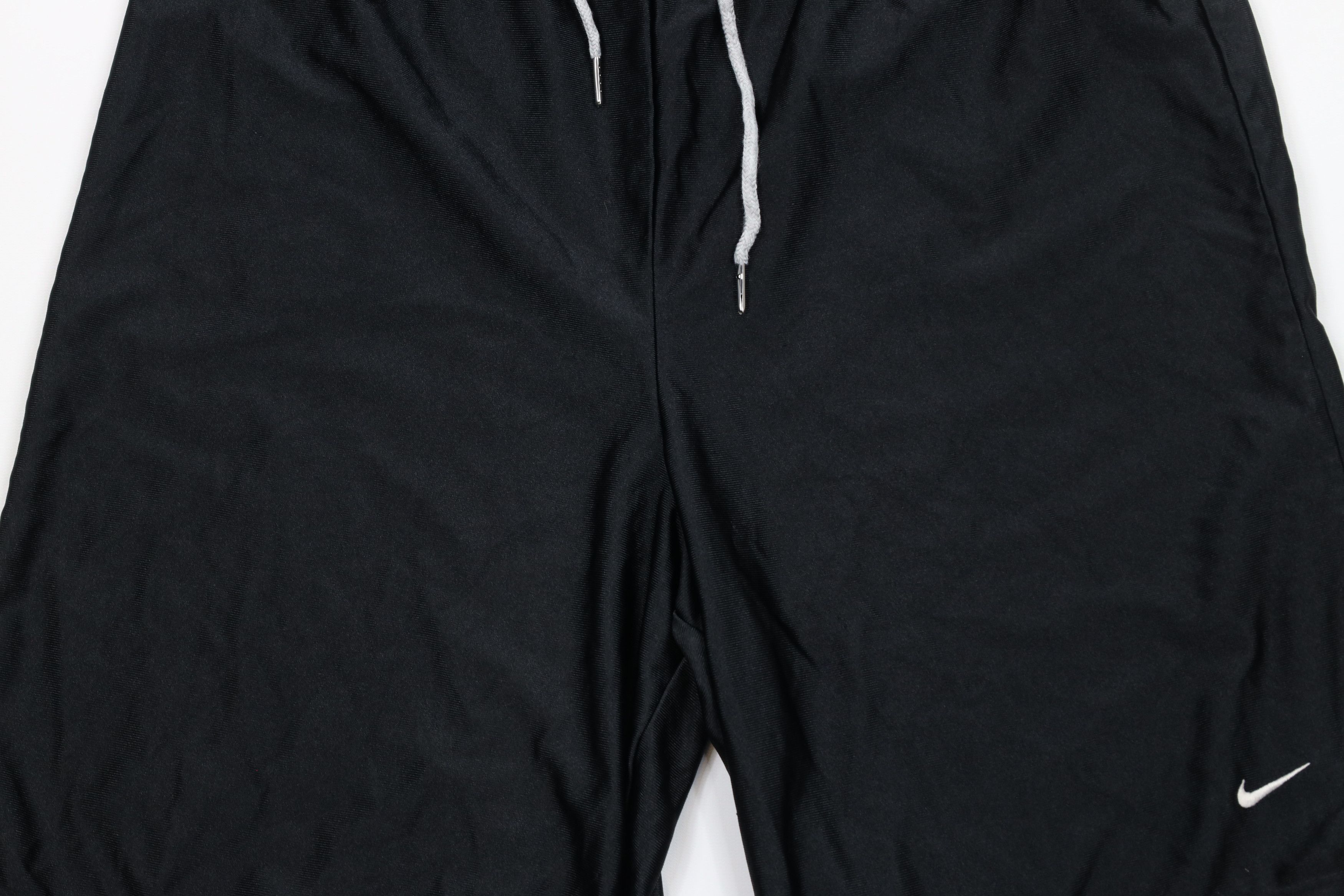 Nike × Vintage Vintage 90s Nike Mini Swoosh Gym Basketball Shorts Black USA Size US 34 / EU 50 - 3 Thumbnail