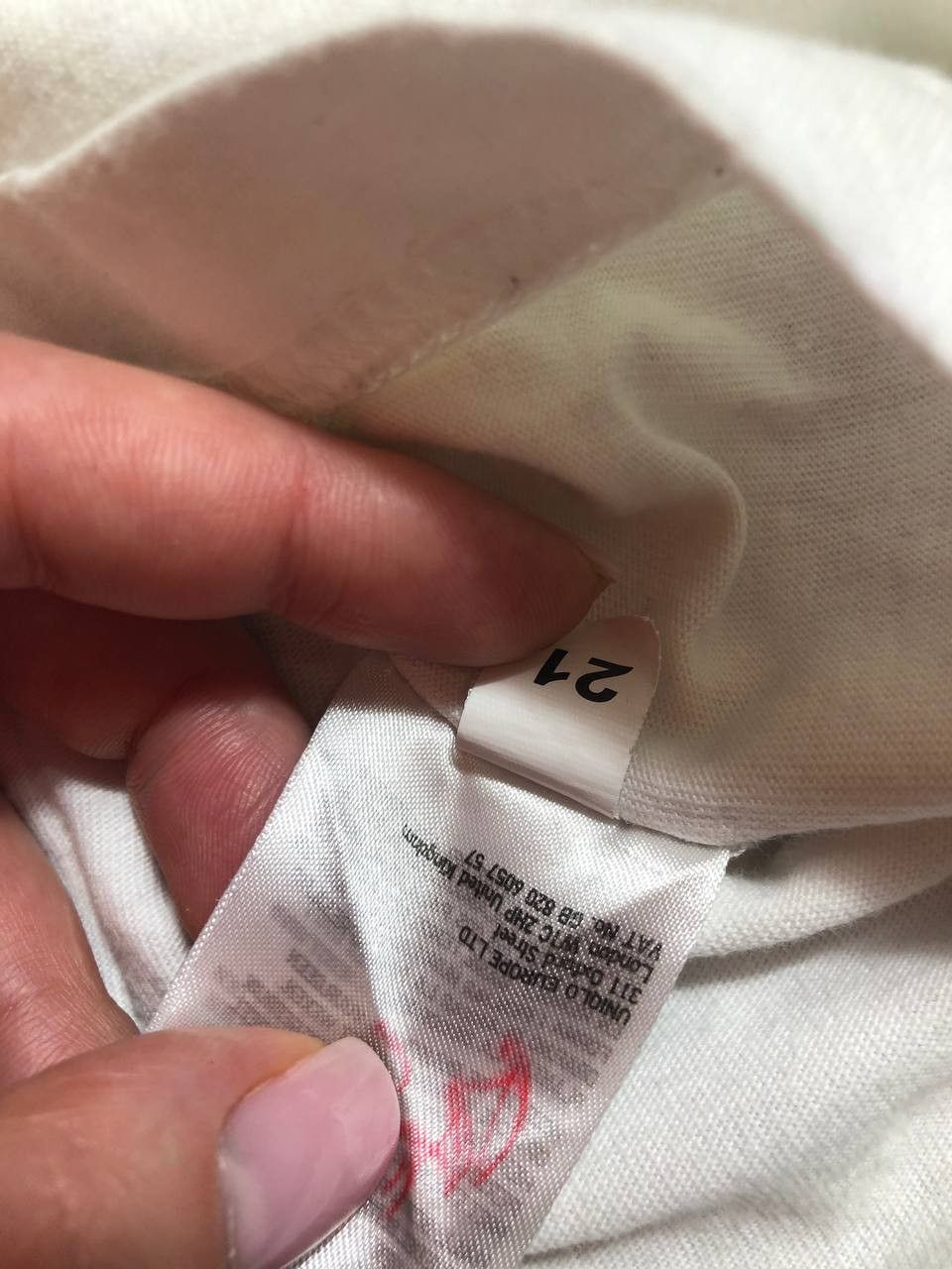 Uniqlo Uniqlo T-shirt Size US S / EU 44-46 / 1 - 5 Thumbnail