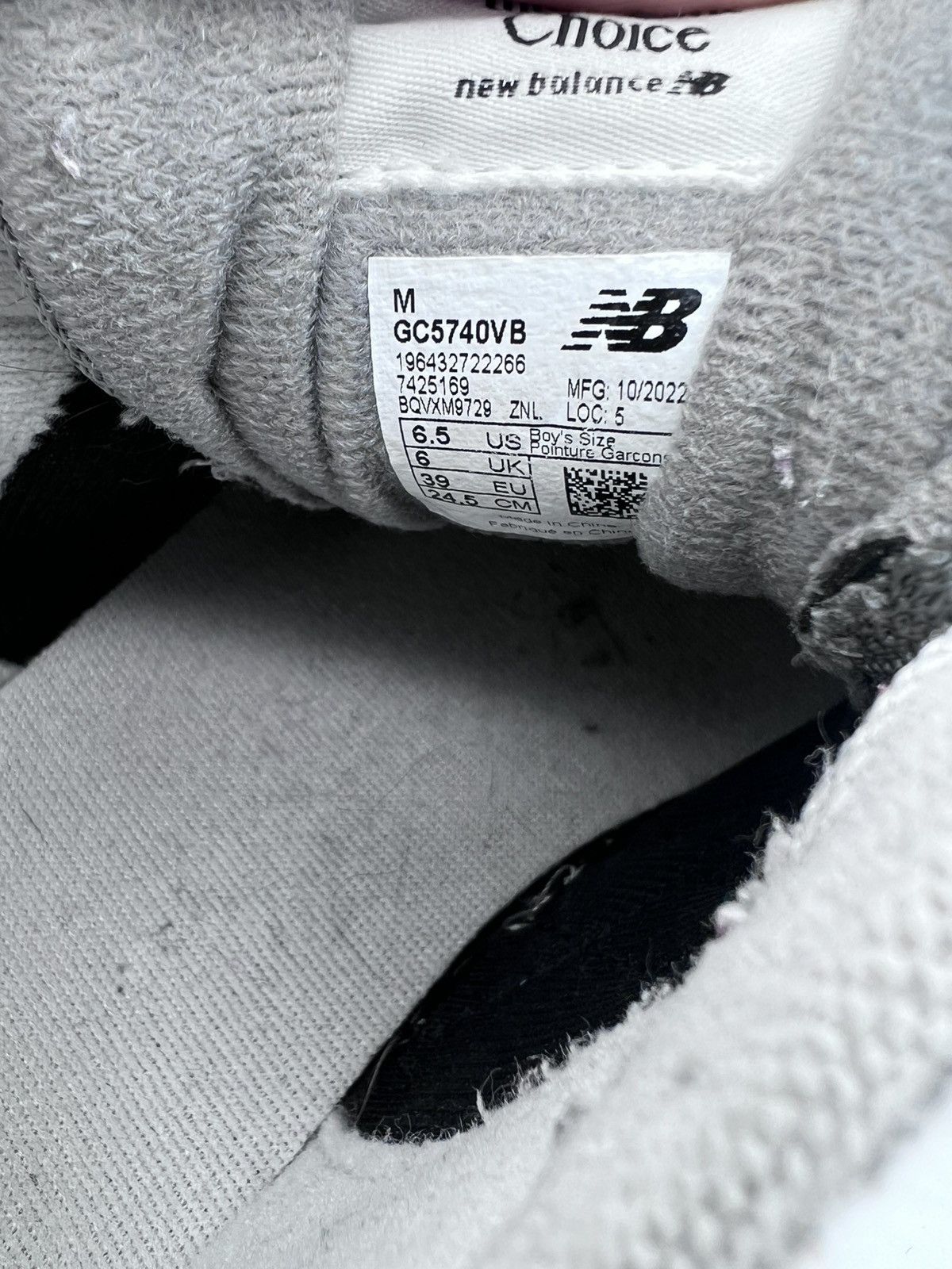 New Balance (GS) New Balance 57/40 'Grey White' GC5740VB size 6.5 Size US 6.5 / EU 39-40 - 9 Thumbnail