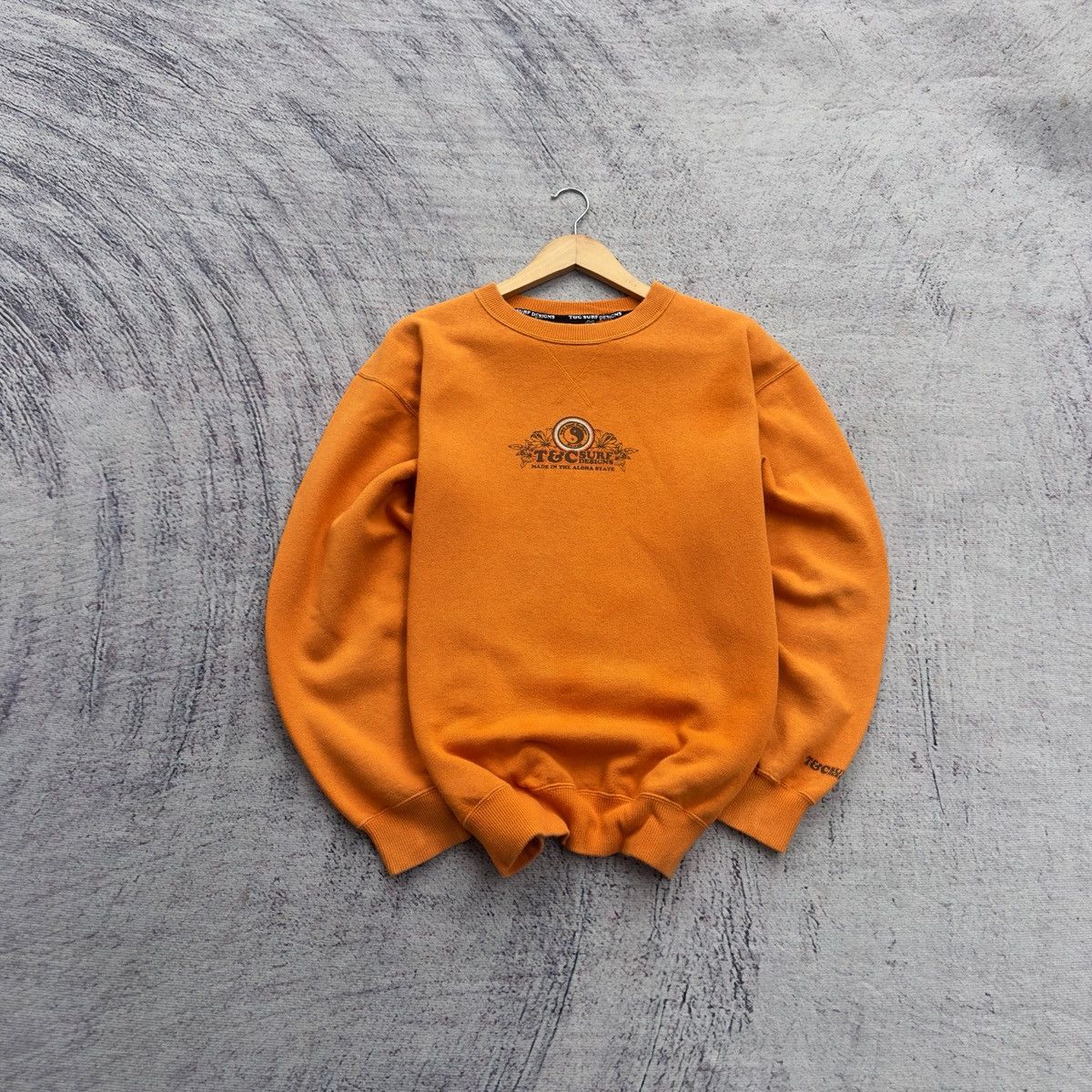 Japanese Brand VINTAGE T&C SURF DESIGNS HAWAII SURFING BIG LOGO Size US L / EU 52-54 / 3 - 3 Thumbnail