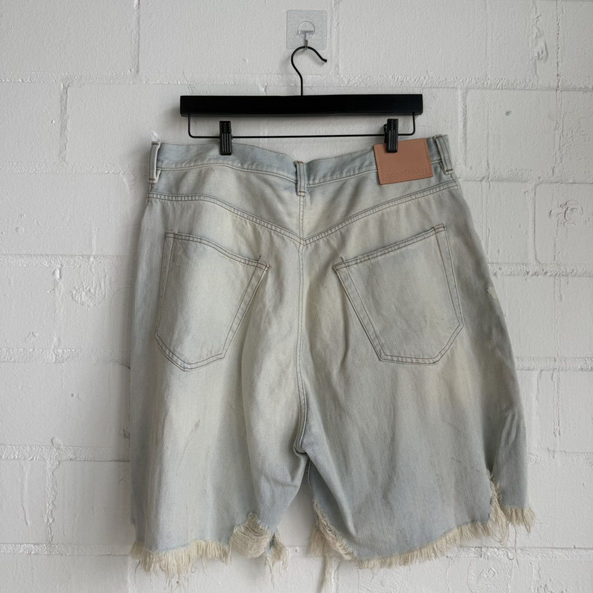 Acne Studios Acne Studios Light Wash Denim Shorts Size US 44 / EU 60 - 4 Thumbnail