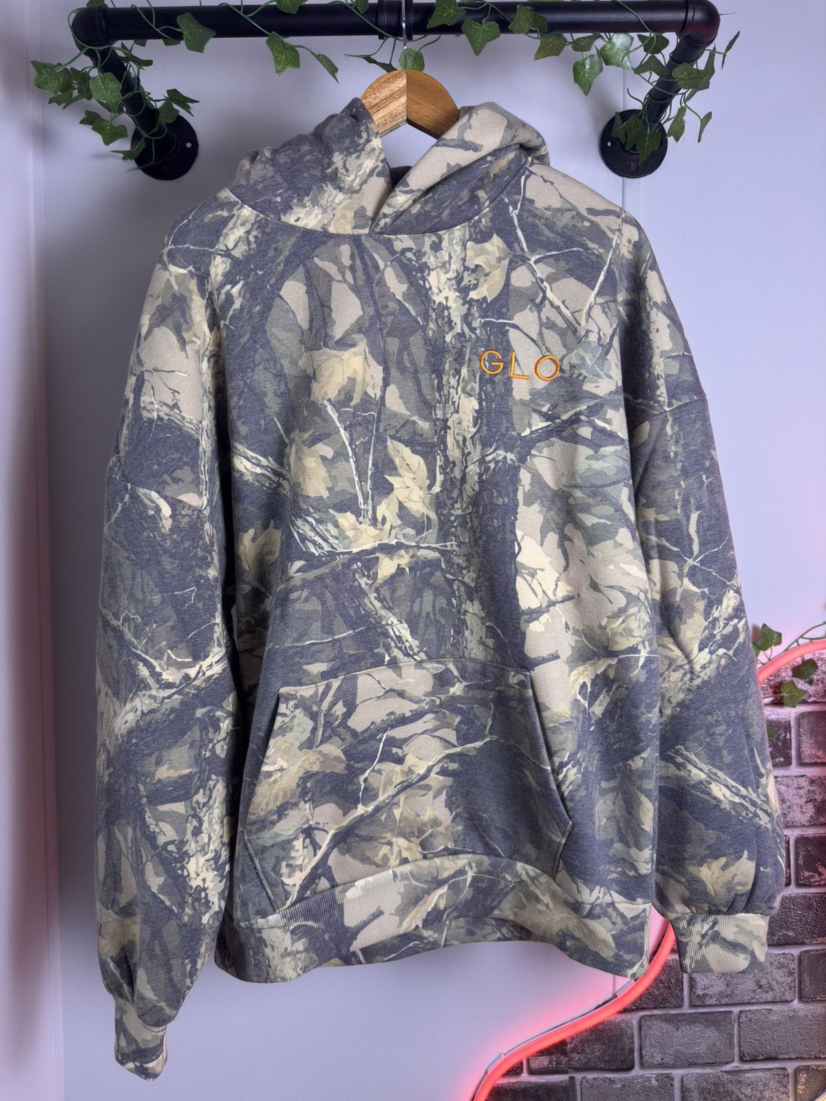 Other GLO Camo Hoodie “Forgiven” Orange Graphic Size Small NWT Size US S / EU 44-46 / 1 - 1 Thumbnail