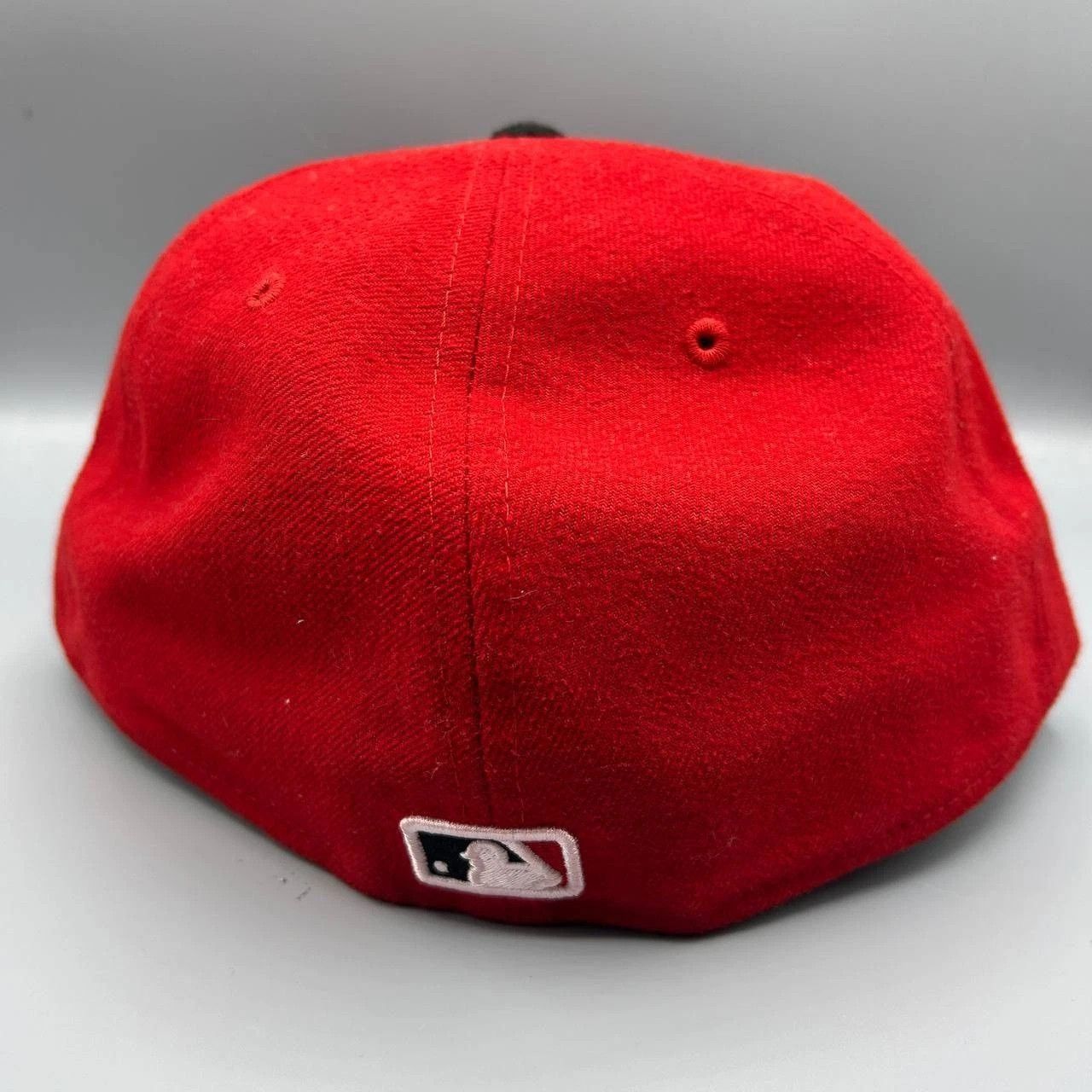 New Era Cincinnati Reds Hat Men 7 5/8 Red Black Embroidered Fitted Size ONE SIZE - 4 Thumbnail