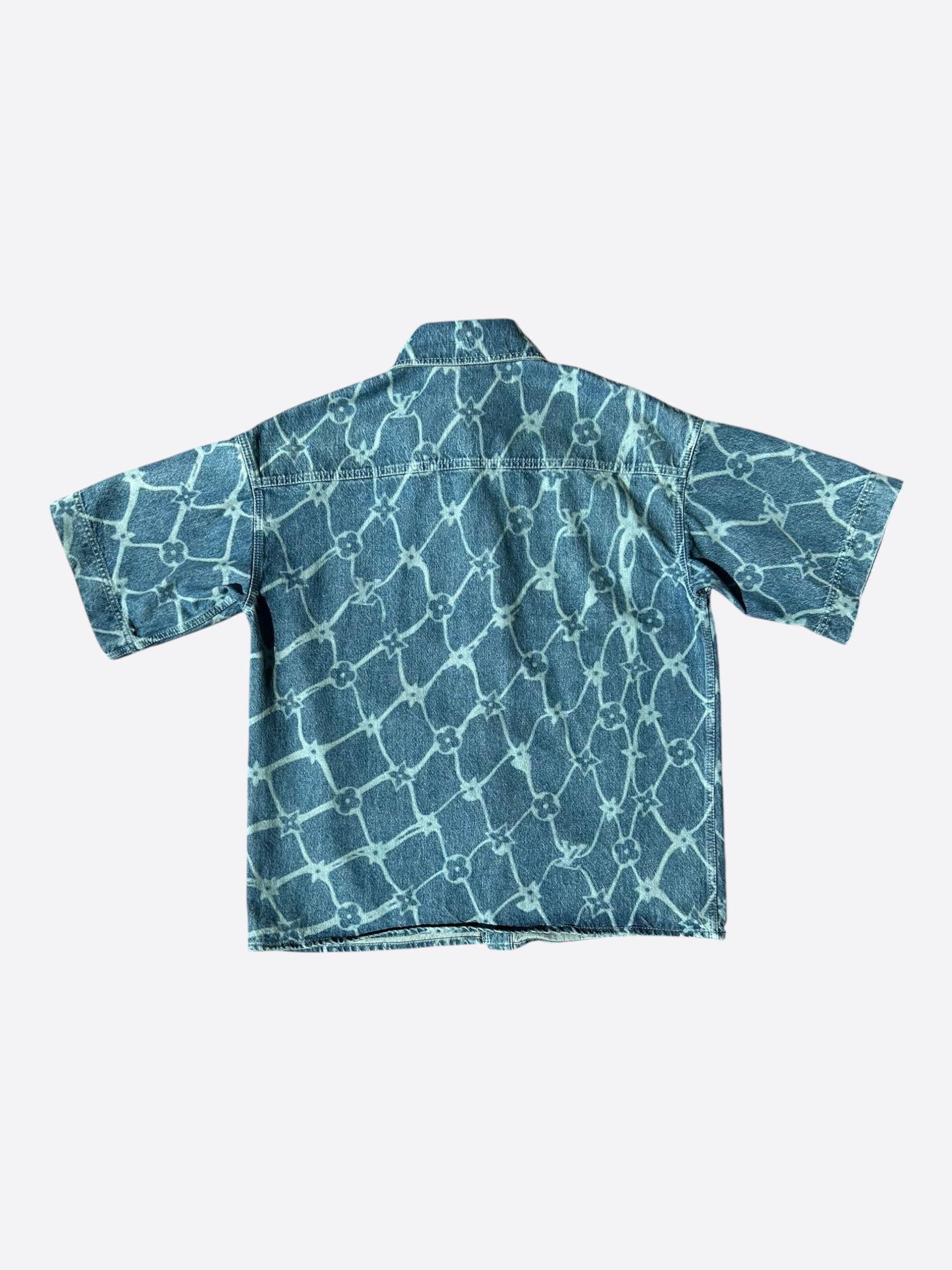Louis Vuitton Louis Vuitton Blue & White Barb Wire Monogram Denim Shirt Size US XL / EU 56 / 4 - 2 Thumbnail