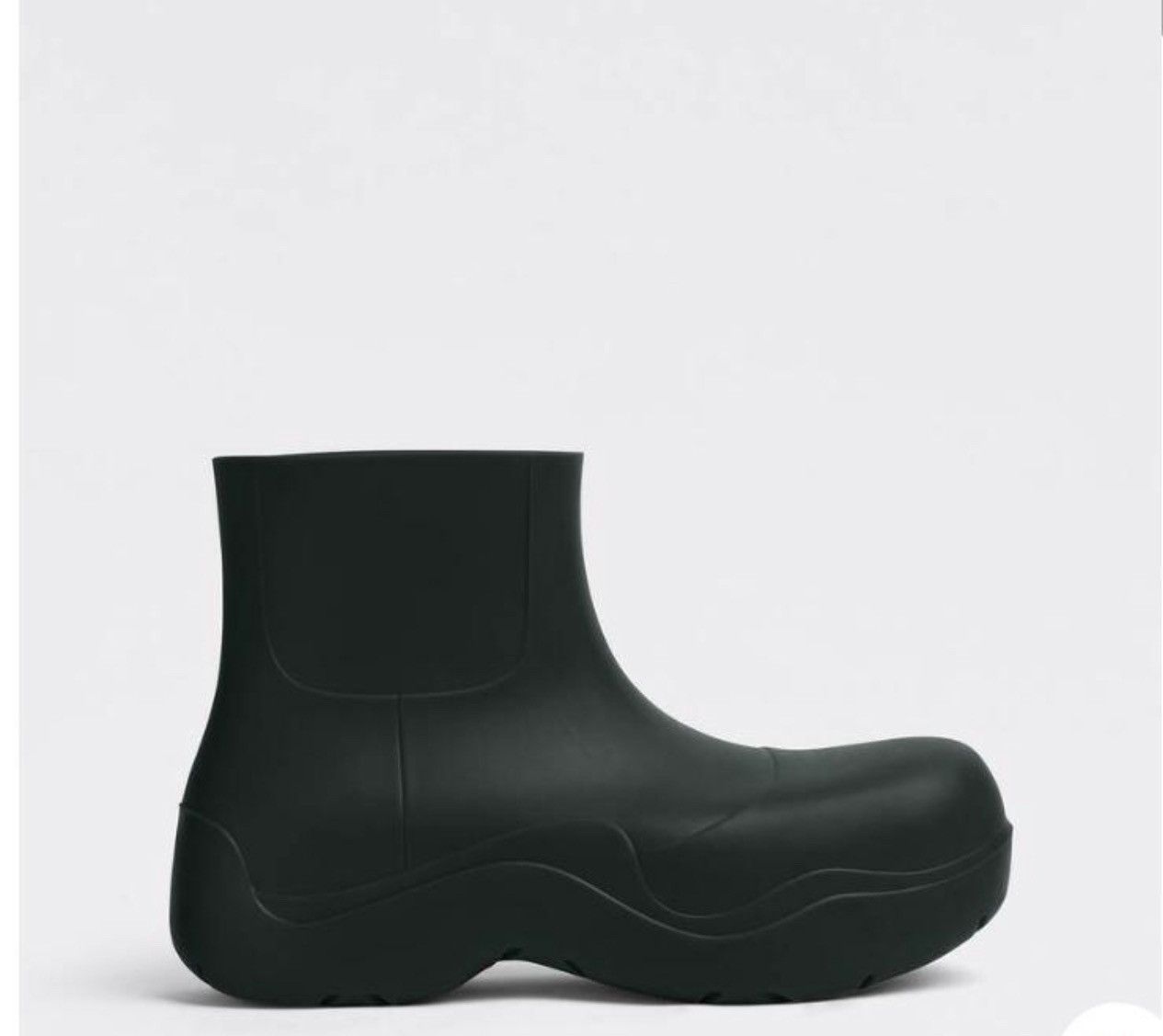 Bottega Veneta Black Puddle Rubber Boots Size US 11 / EU 44 - 1 Preview