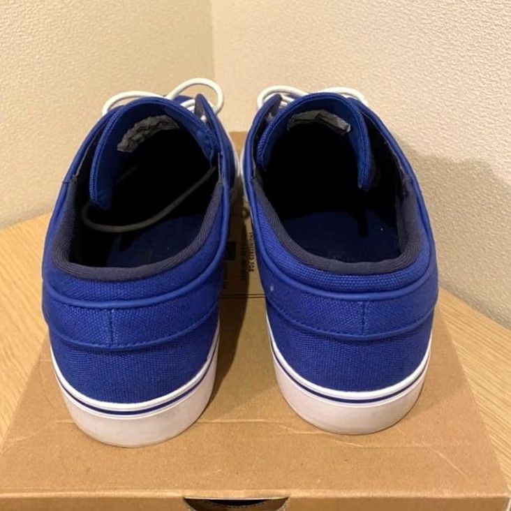 Nike Item Specifications: Brand: Nike Size US 10 / EU 43 - 4 Thumbnail