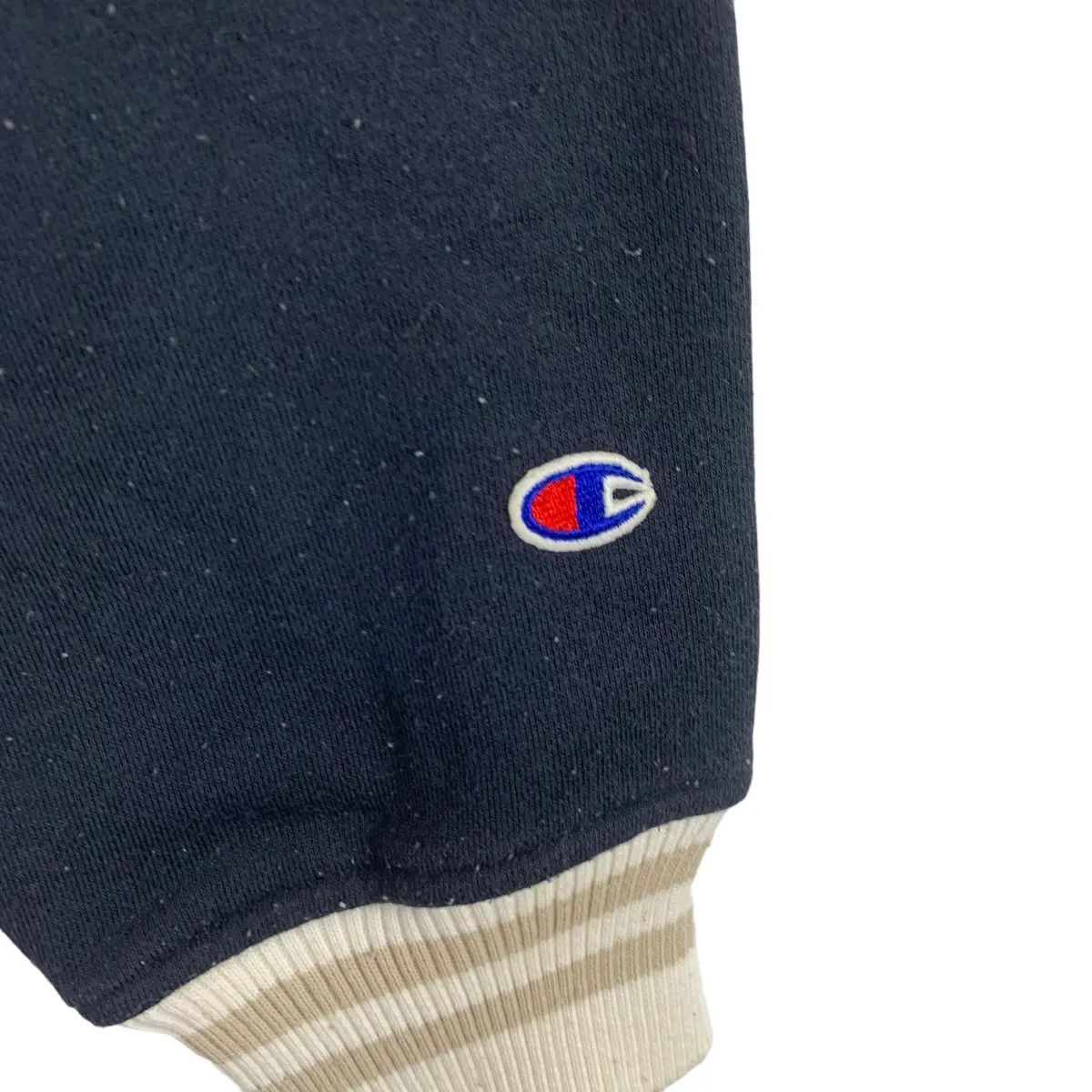 Champion Vintage CHAMPION PRODUCTS Center Logo XXXL Sweatshirt Size US XXL / EU 58 / 5 - 8 Thumbnail
