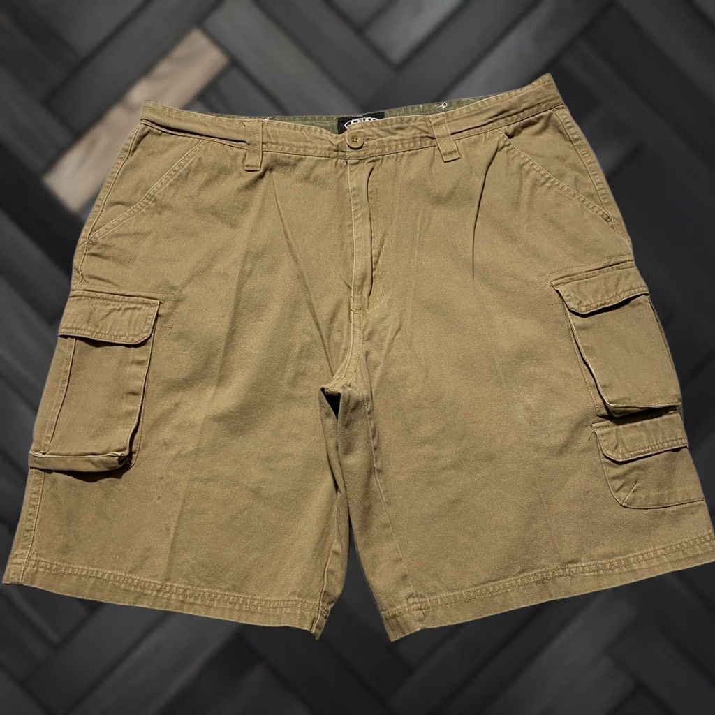 Vintage Rugged Wear Cargo Shorts Mens 38 Khaki Tan Cotton Multi Pocket Relaxed Fit Size US 38 / EU 54 - 1 Thumbnail