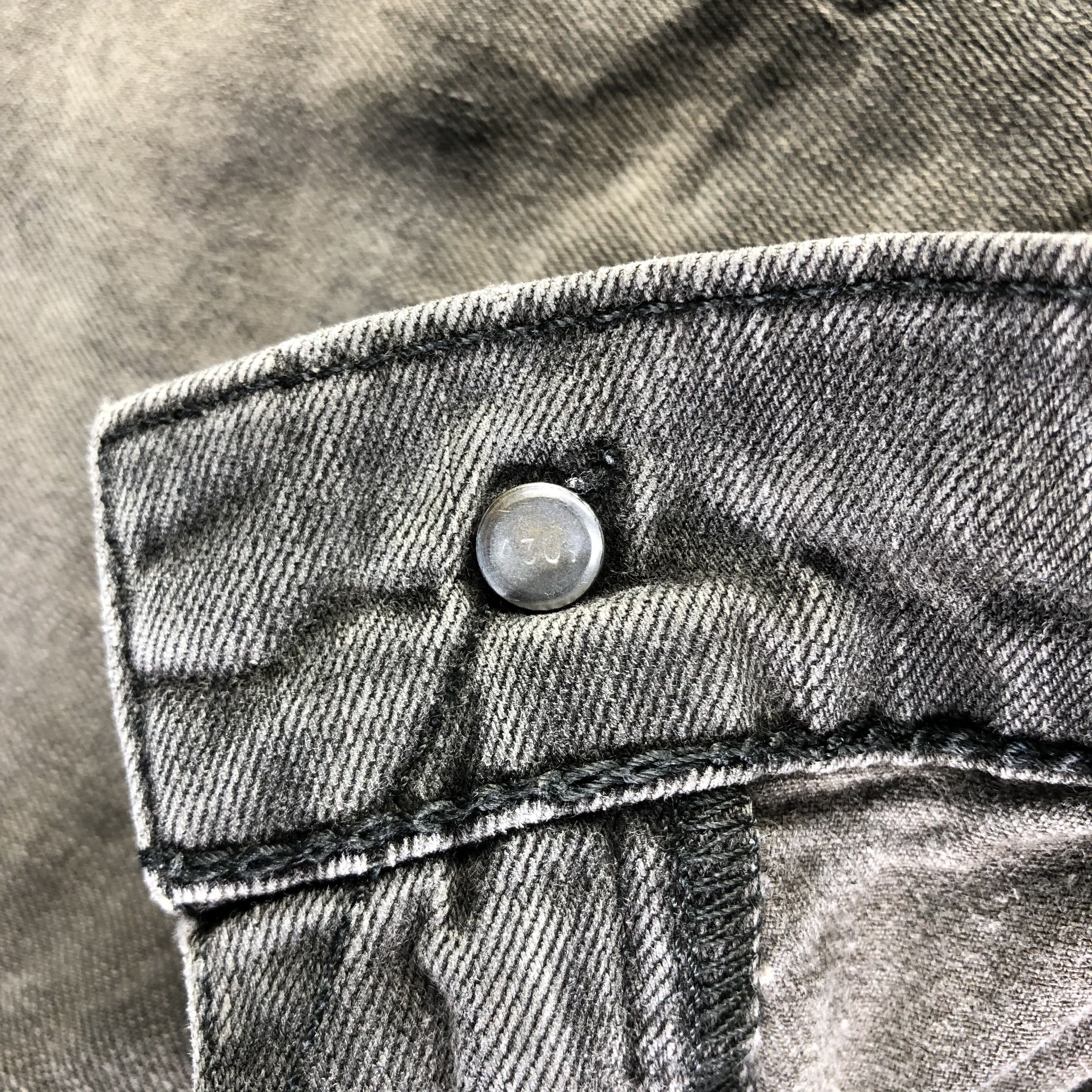 Levi's Vintage Levis 511 Jeans-J4356 Size US 29 - 8 Thumbnail