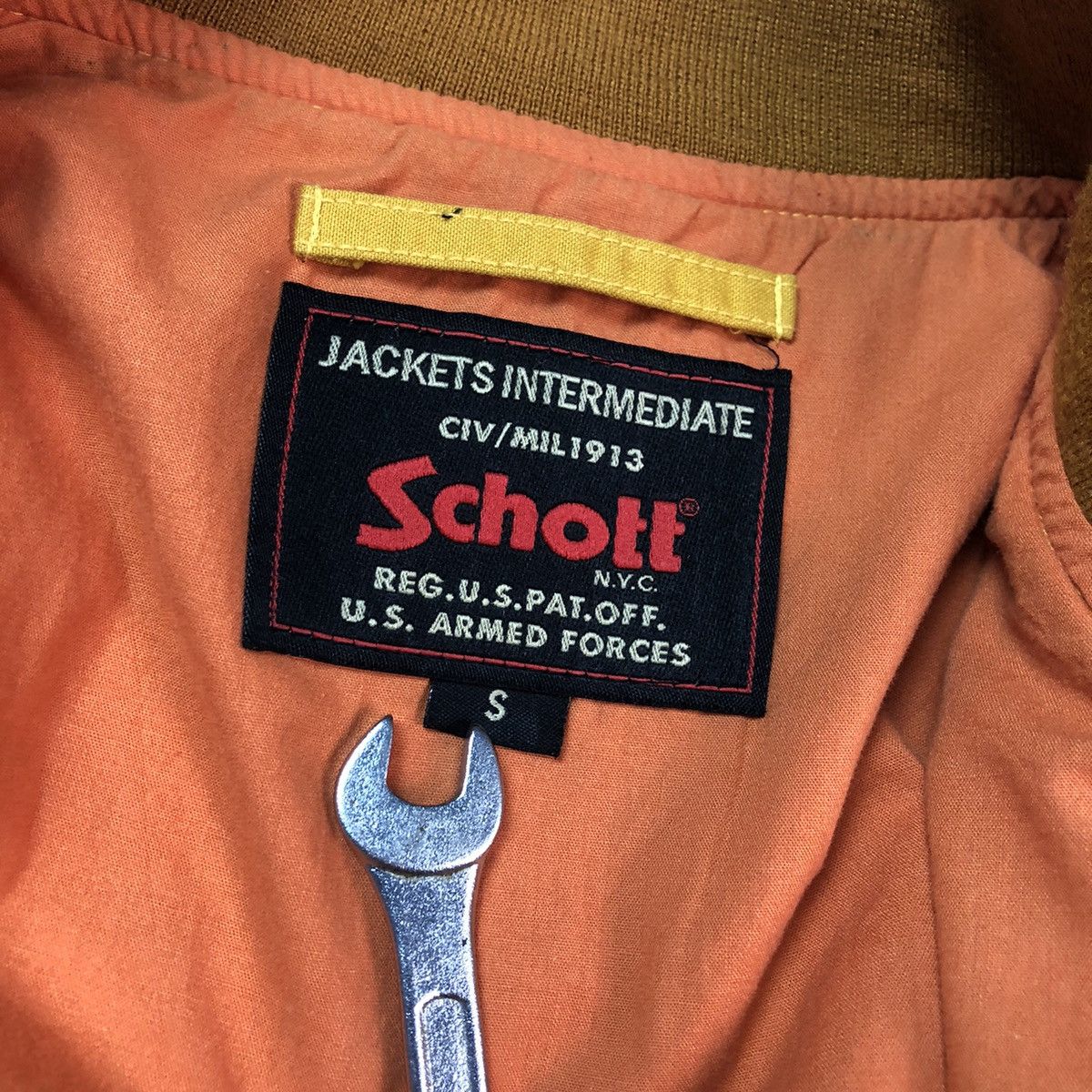 Schott × Vintage OFFER ME| Schott Intermediate CIV/MIL1913 Yellow Bomber Size US S / EU 44-46 / 1 - 7 Thumbnail