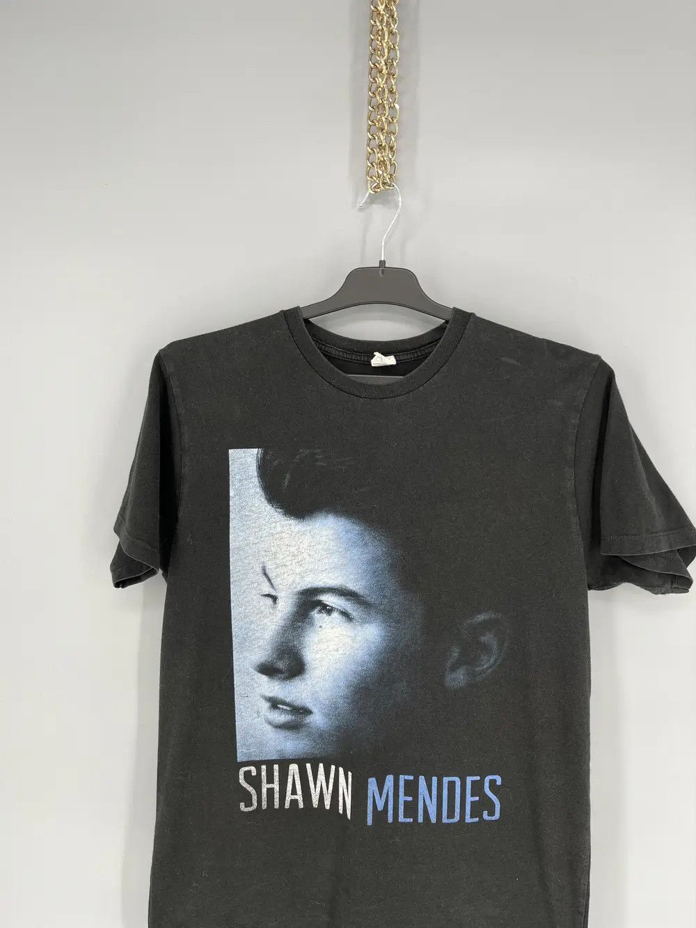 Band Tees Vintage Shawn Mendes Big Logo Illuminate World Tour Tee Size US M / EU 48-50 / 2 - 6 Thumbnail