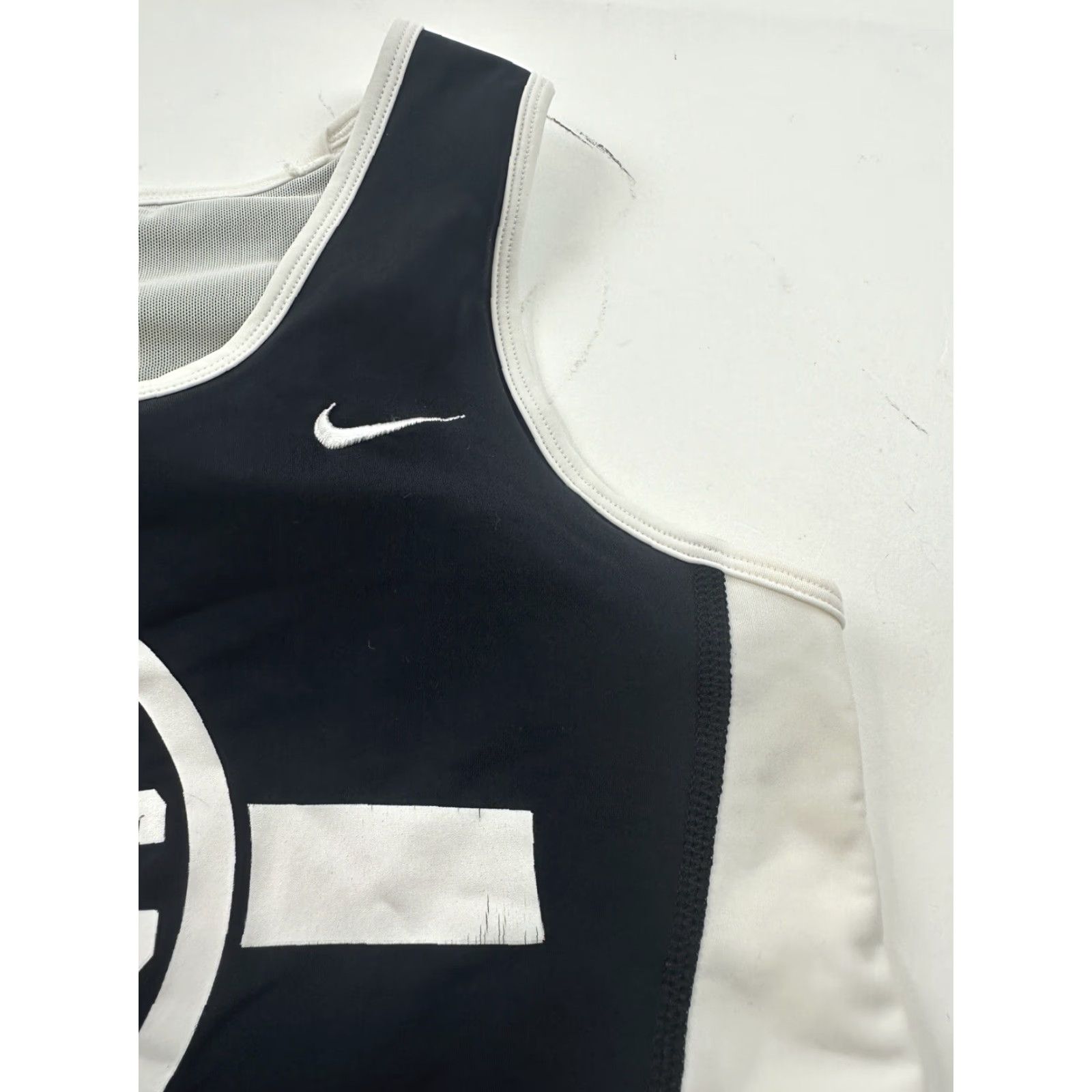 Nike VINTAGE Nike Shirt Womens Medium Black Tank Top Bowerman BTC Track Club Built In Bra Size M / US 6-8 / IT 42-44 - 3 Thumbnail