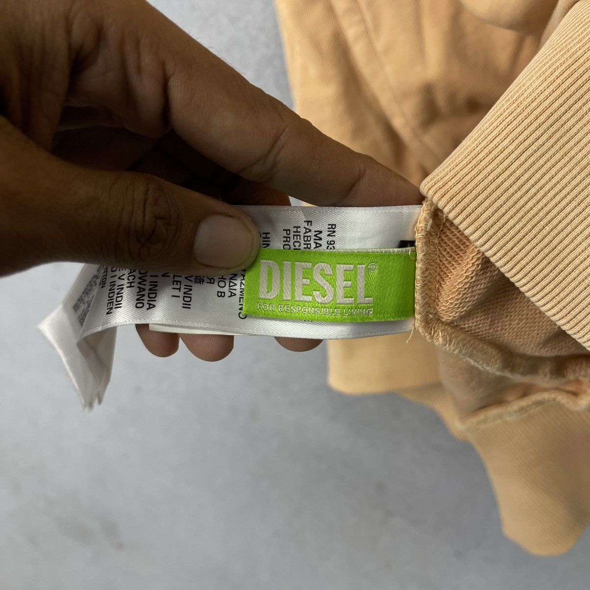 Diesel Diesel DSL-0978 Graphic Pullover Hoodie – Beige (Size M) Size US XS / EU 42 / 0 - 9 Thumbnail