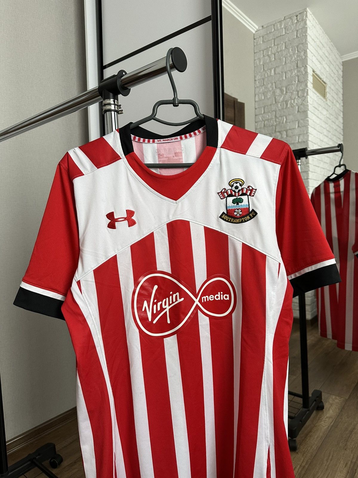 Under Armour 2016/2017 FC Southampton Under Armour Soccer Jersey T-Shirt Size US L / EU 52-54 / 3 - 5 Thumbnail