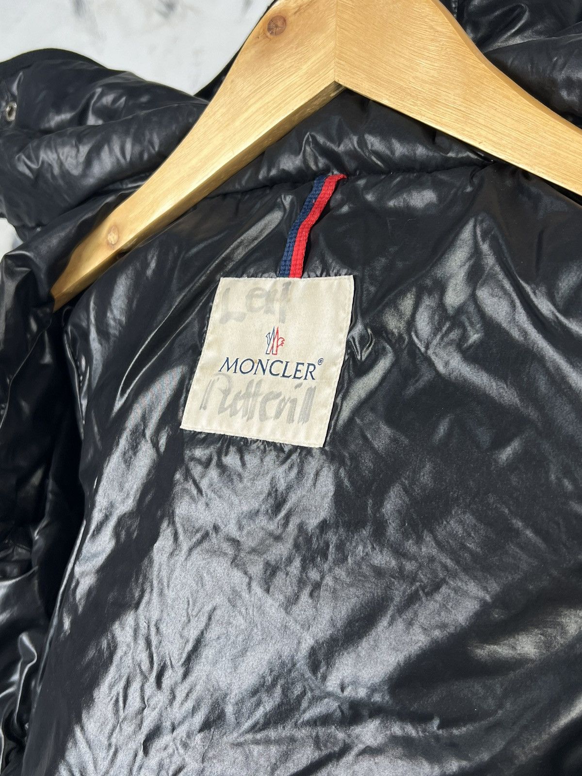 Moncler Moncler Kids Moka Long jacket Down Coat Hooded Size 8 Y 130 Size XXS / US 00 / IT 34 - 10 Thumbnail