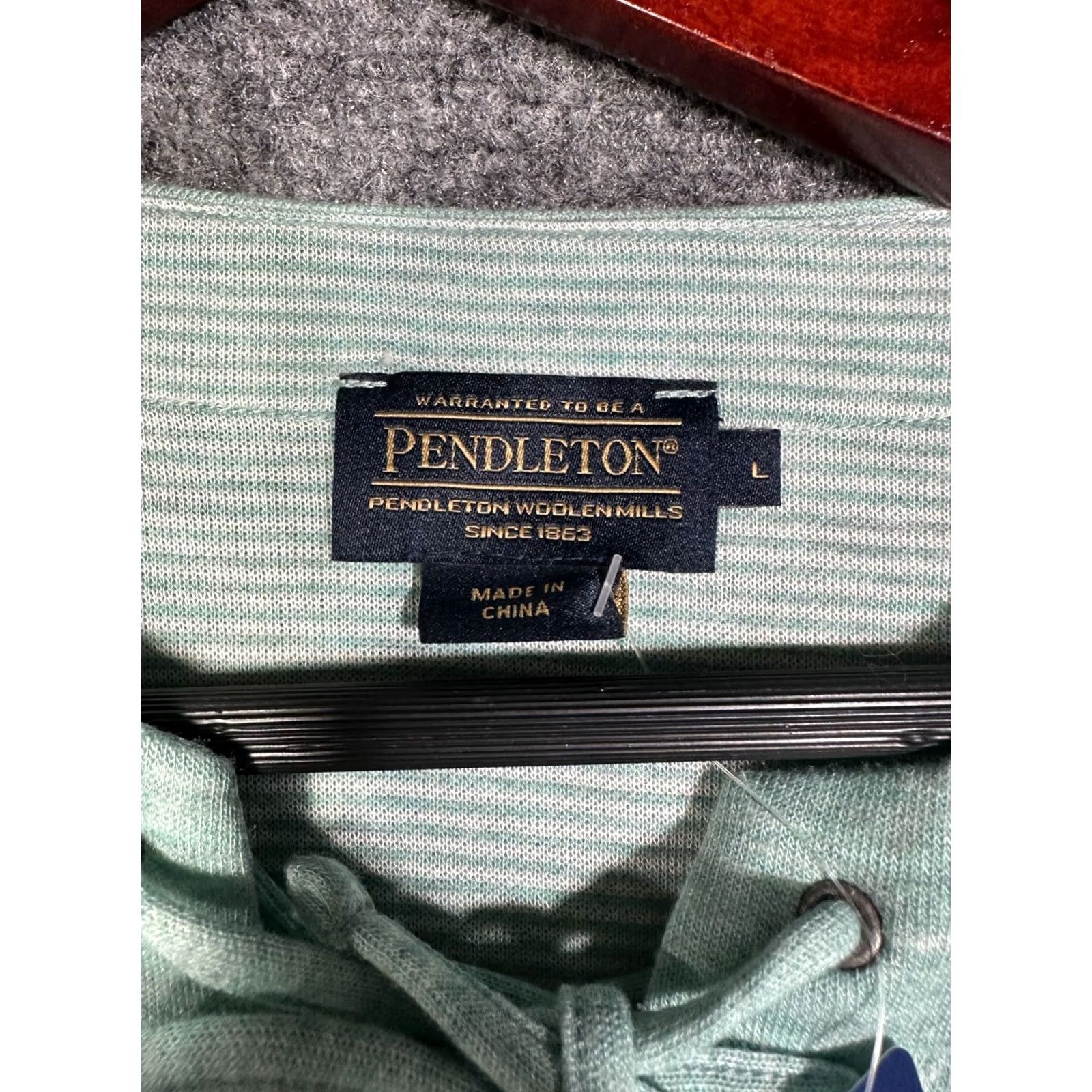 Pendleton Pendleton Womens Large Green Stretch Knit Lace Up Neck V-Neck T-Shirt Short Sleeve Cap Casual Shirt Ladies Regular Fit Size L / US 10 / IT 46 - 5 Thumbnail