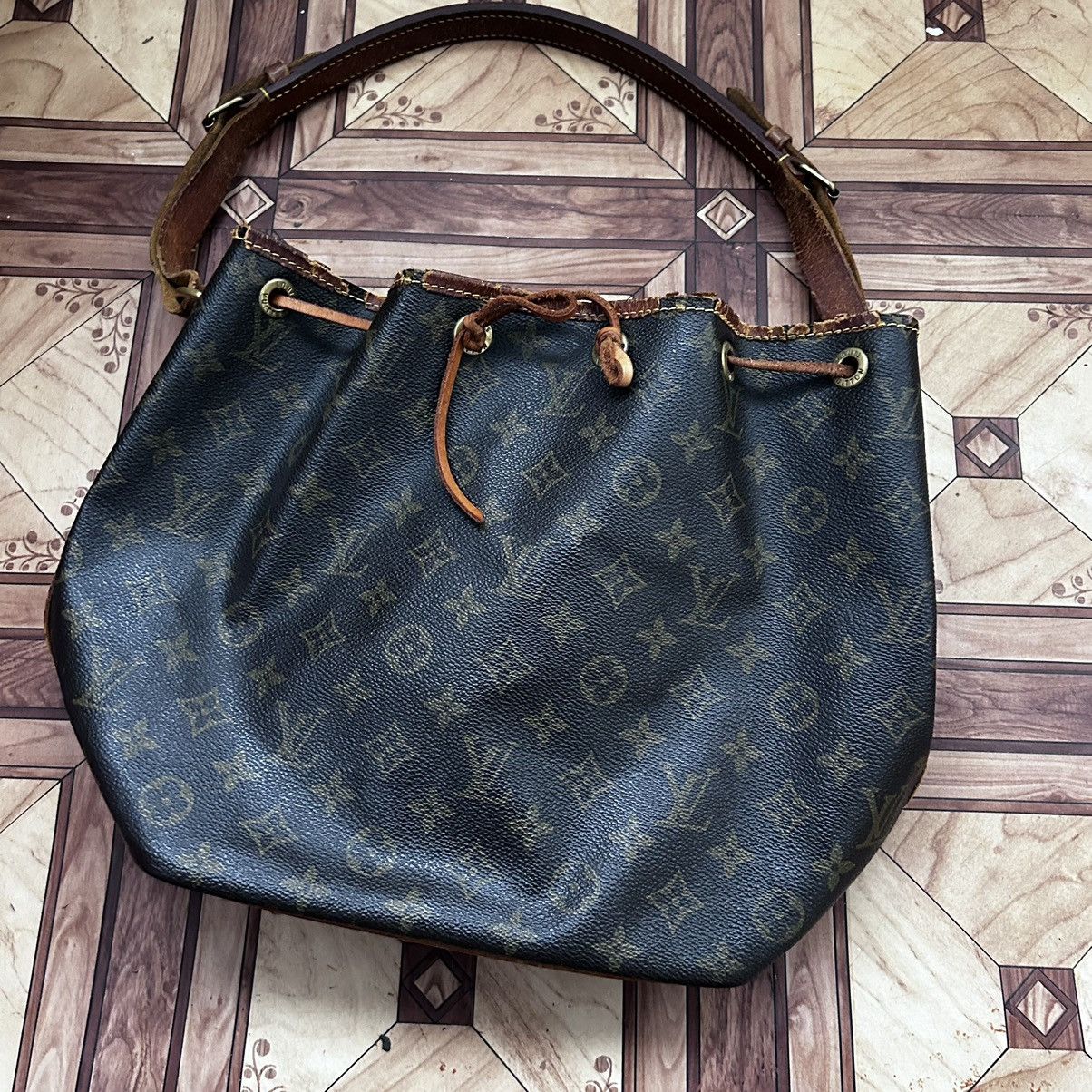Louis Vuitton Vintage LOUIS VUITTON Bag LV Monogram Petit Noe ShoulderBag Size ONE SIZE - 3 Thumbnail
