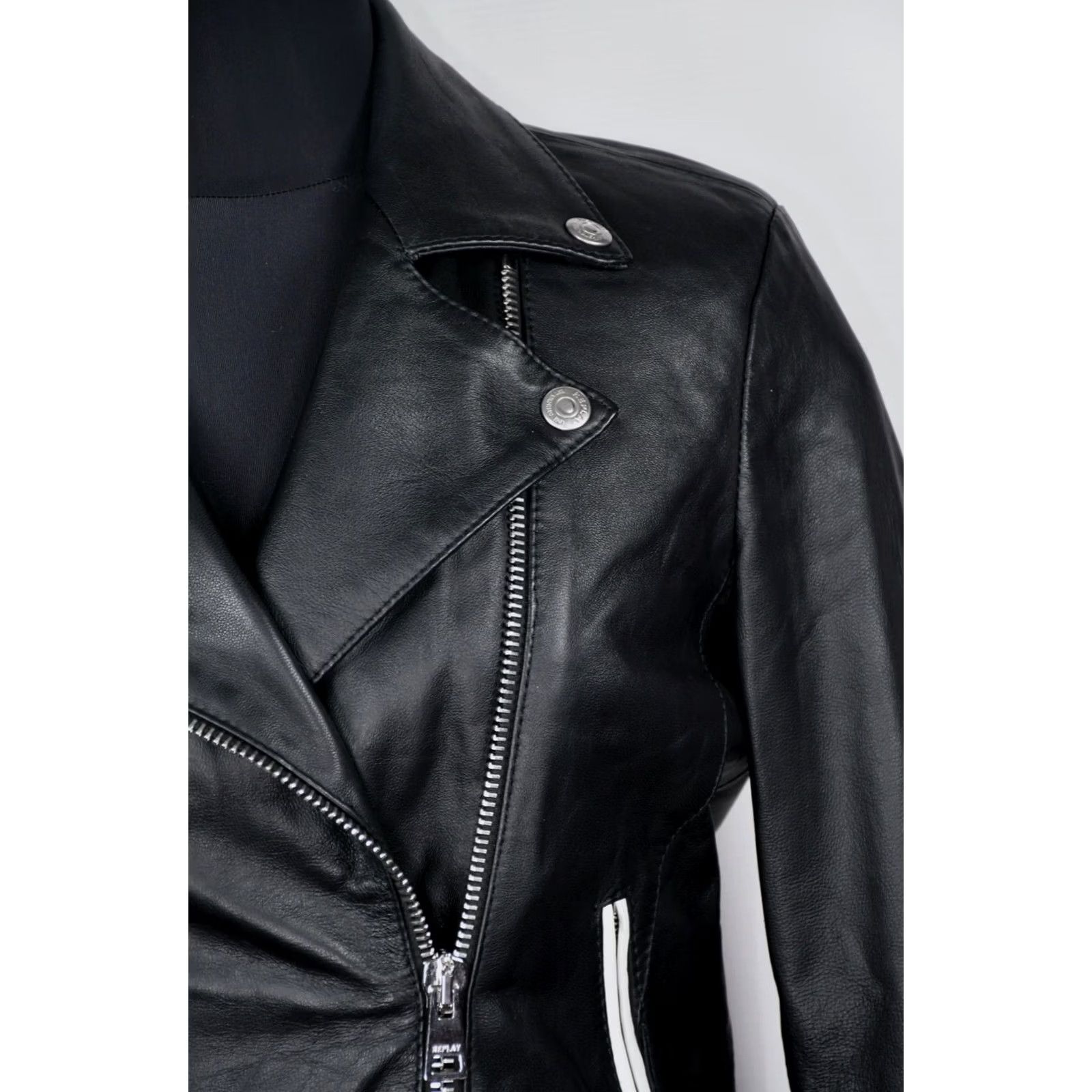 Replay REPLAY W7430A Lambskin Leather Biker Black Jacket Women's S Size - Women, Jacket, Black, Leather, Biker, Replay Size S / US 4 / IT 40 - 4 Thumbnail