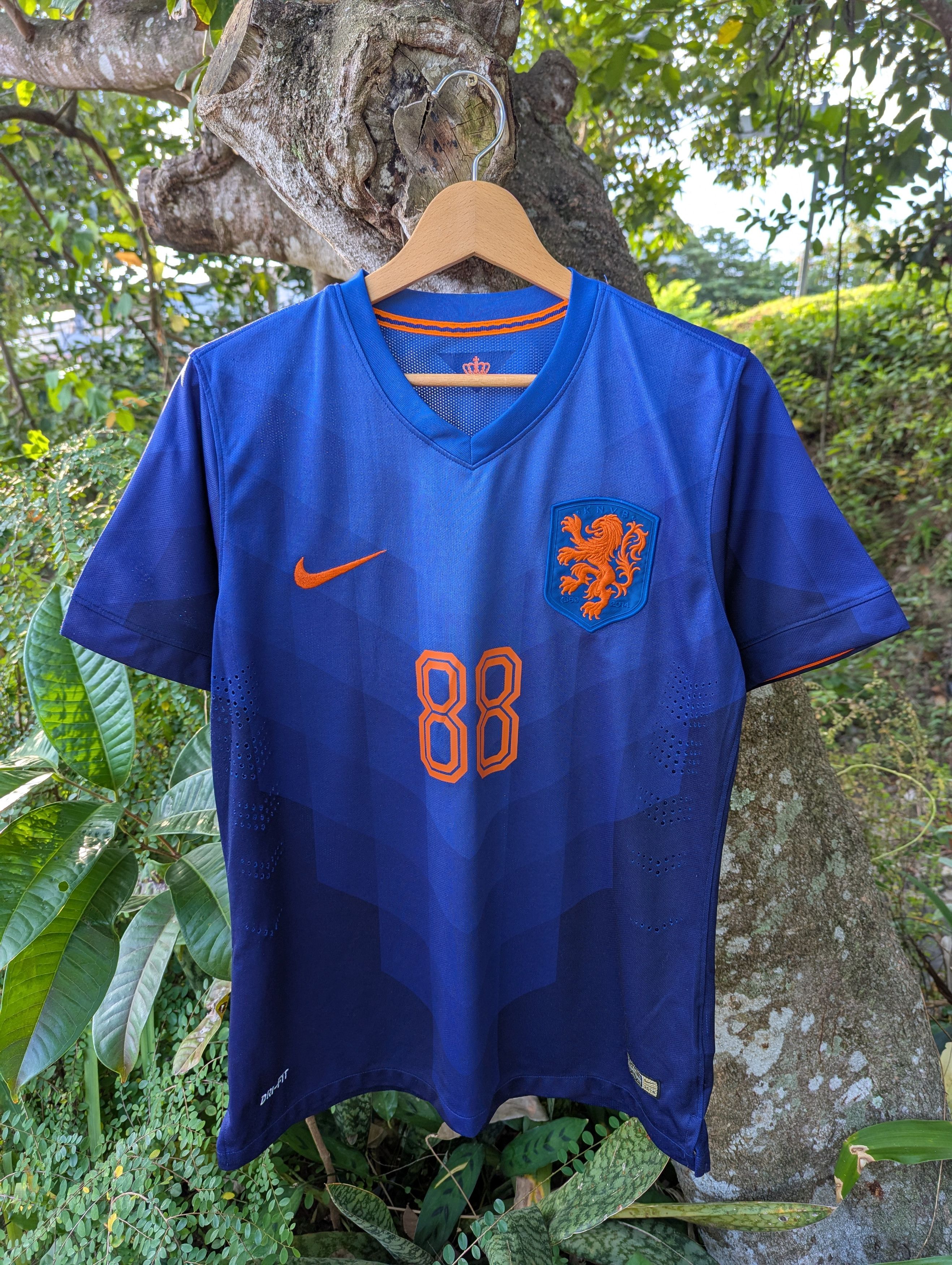 Nike Nike Netherlands 2014-15 Away Football Jersey Shirt Size US S / EU 44-46 / 1 - 1 Thumbnail
