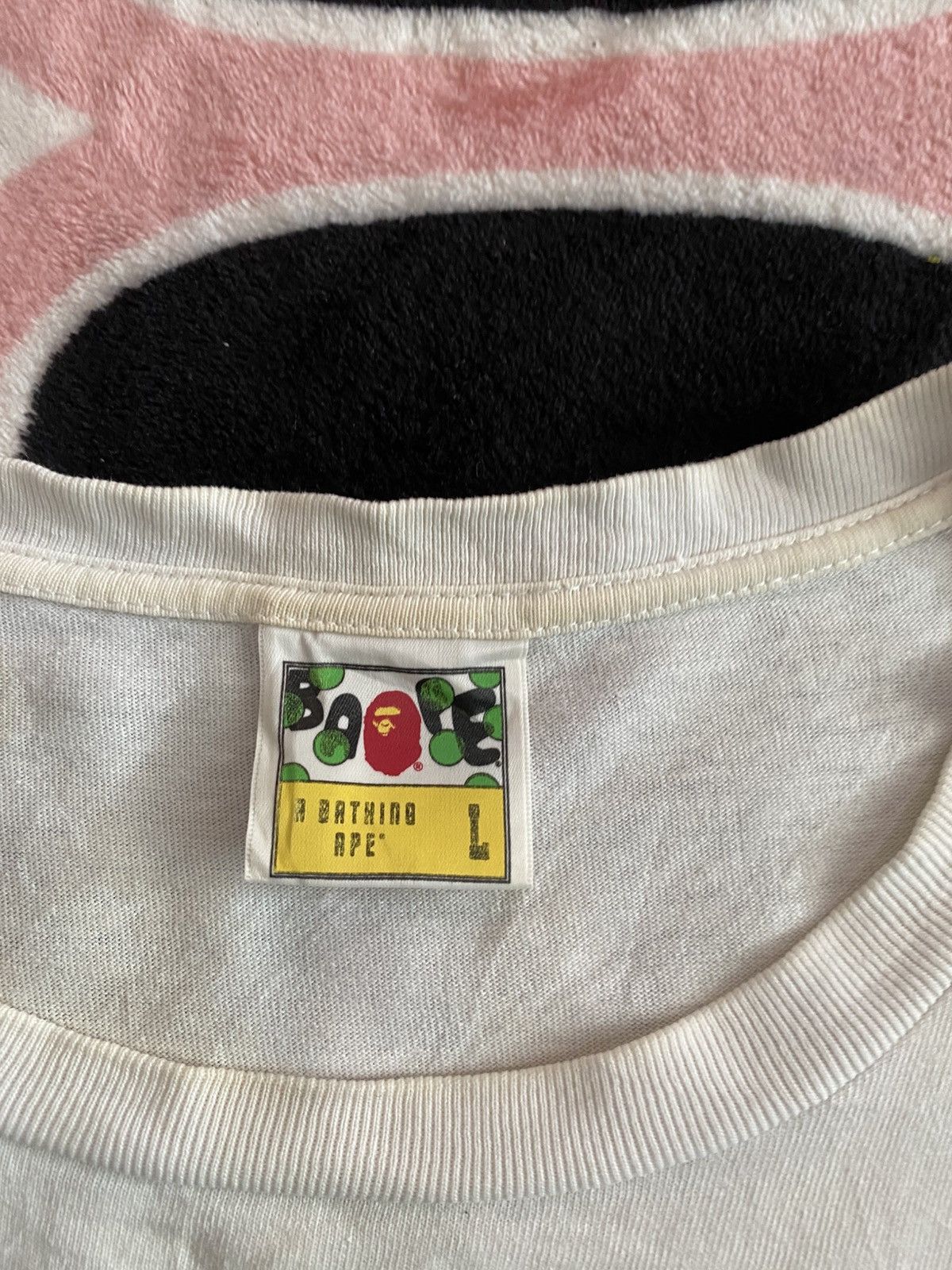 Bape A Bathing ape tshirt size M distressed big logo Size US L / EU 52-54 / 3 - 3 Thumbnail
