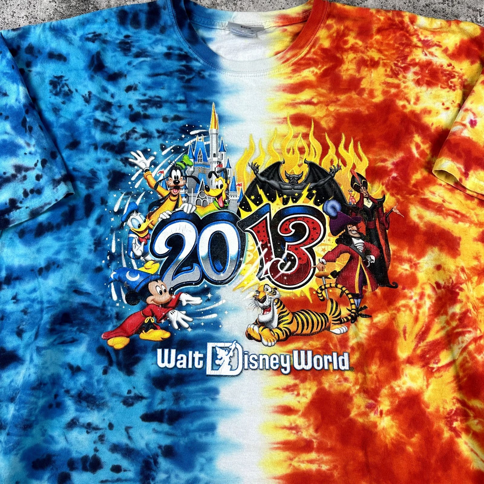 Disney × Vintage Disney Tye Dye Shirt 2013 Size XXL Character Shirt Disney Size US XXL / EU 58 / 5 - 4 Thumbnail