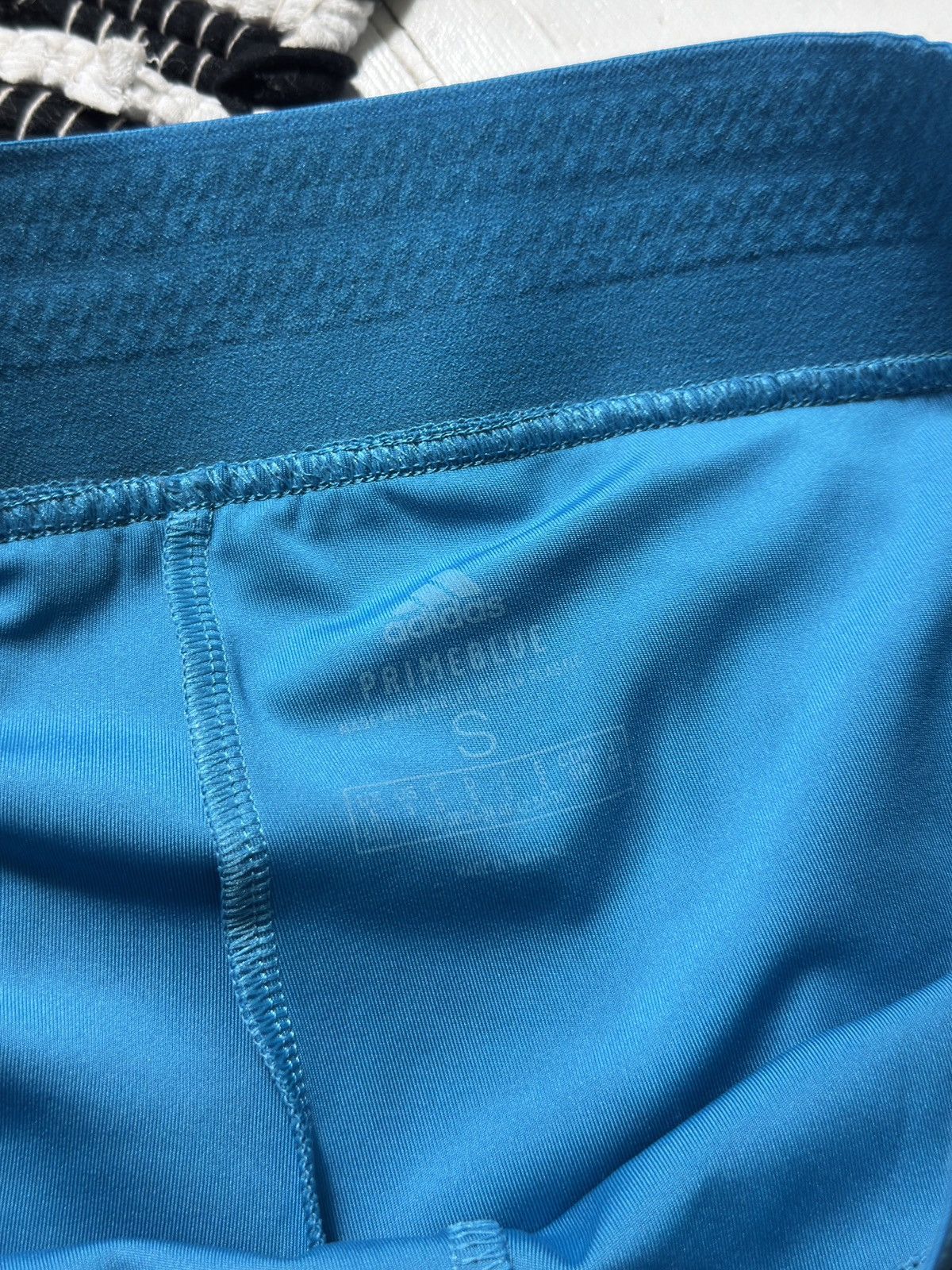 Adidas VINTAGE ADIDAS PRIMEBLUE TENNIS MINI SKIRT WITH SHORTS Size 28" / US 6 / IT 42 - 4 Thumbnail