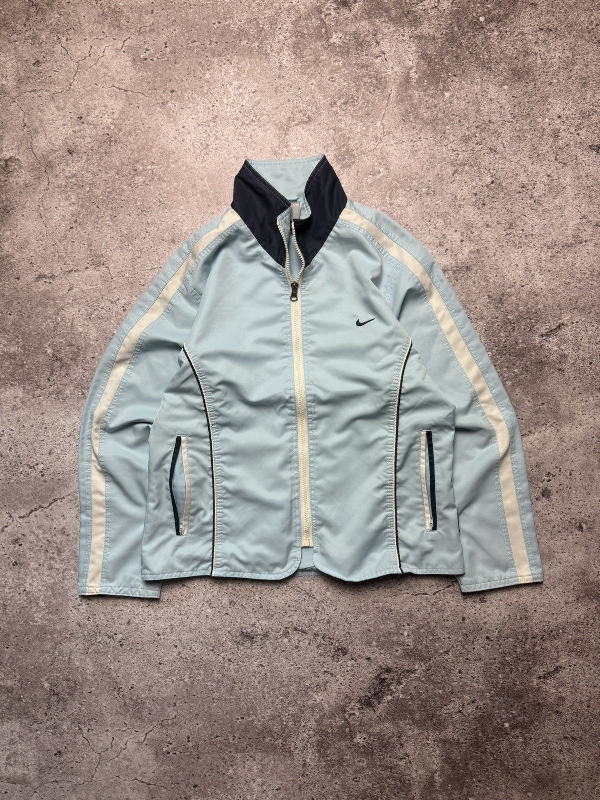 Nike Vintage Nike Nylon Jacket 90s y2k Size US S / EU 44-46 / 1 - 1 Thumbnail