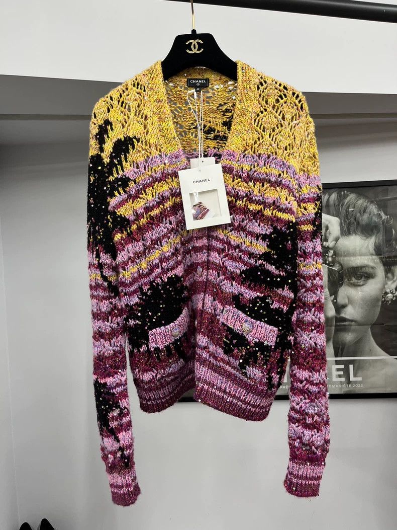 Chanel Chanel 24C Sequin Knit Cardigan Size US M / EU 48-50 / 2 - 1 Thumbnail