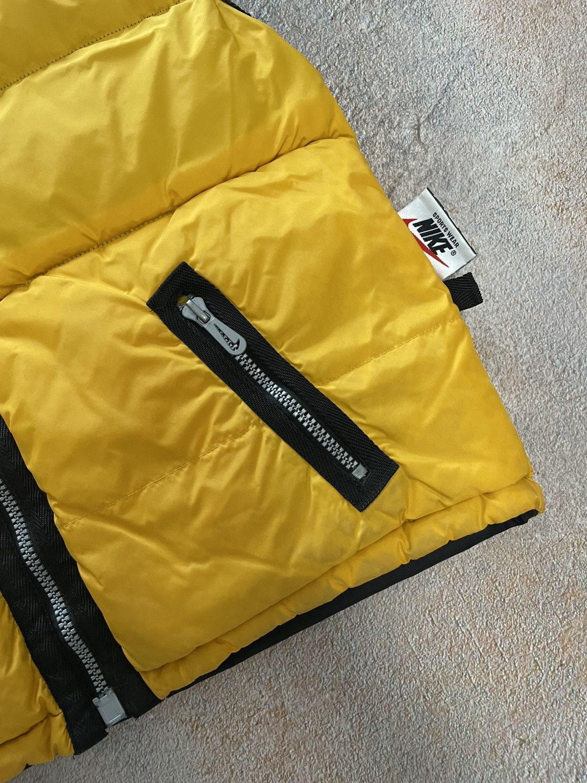 Nike ACG Vintage Nike ACG Reversible Puffer Vest Big Swoosh Size US M / EU 48-50 / 2 - 4 Thumbnail