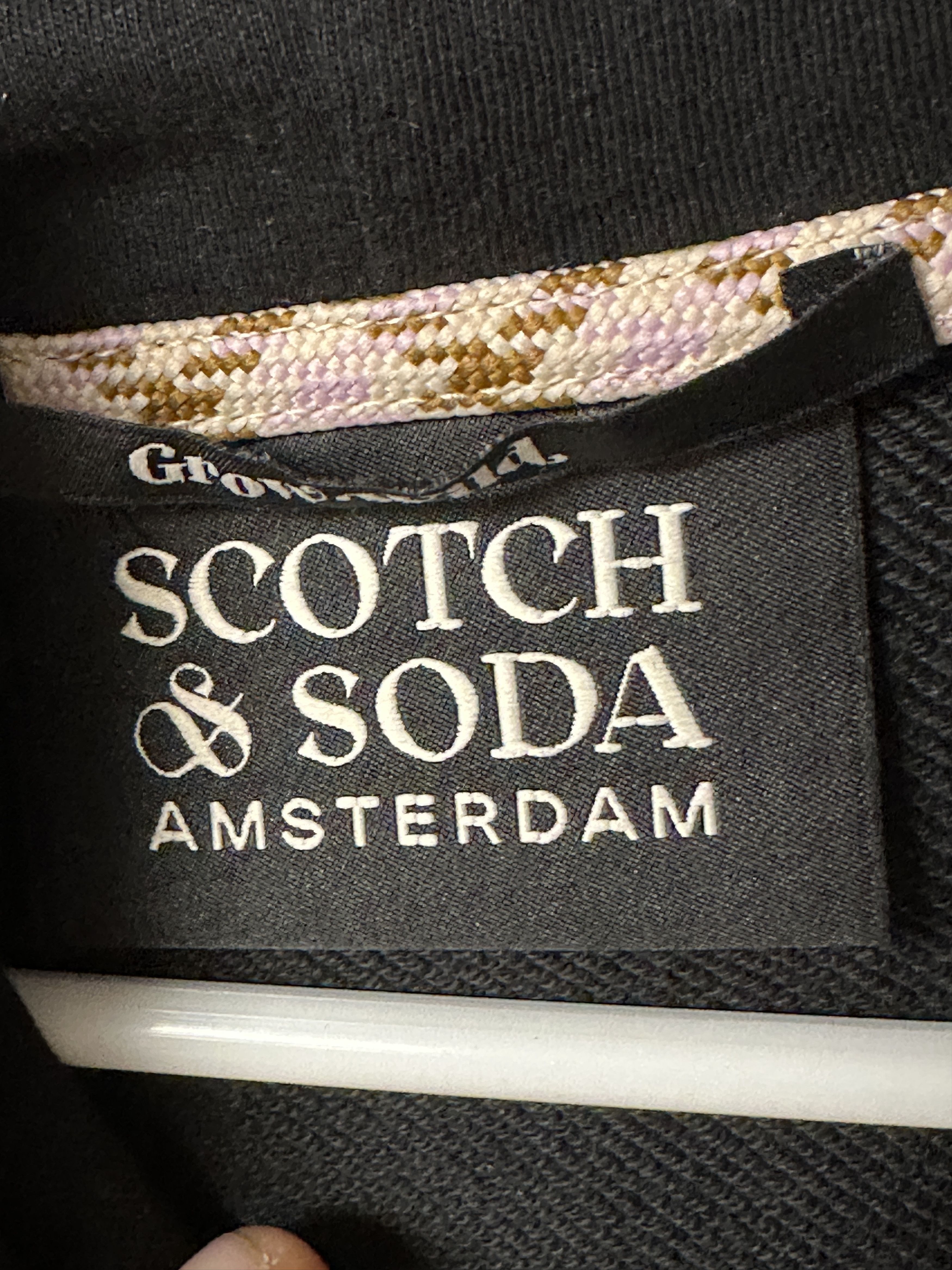 Scotch & Soda Scotch & Soda Women's Black Graphical Hoodie Size XS Size XS / US 0-2 / IT 36-38 - 4 Thumbnail