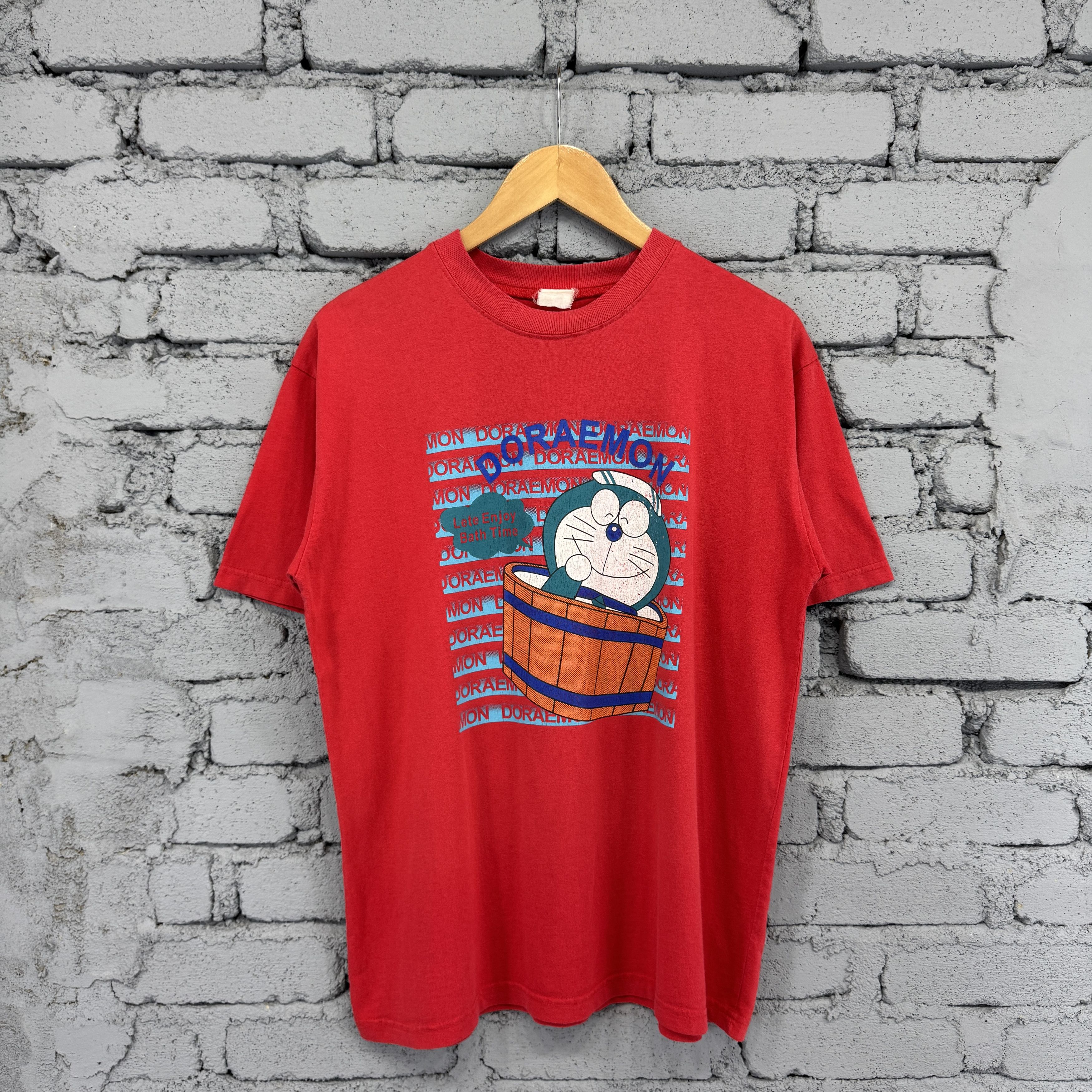 Anime Vintage Red graphic Tshirt featuring the character Doraemon Size US L / EU 52-54 / 3 - 1 Thumbnail