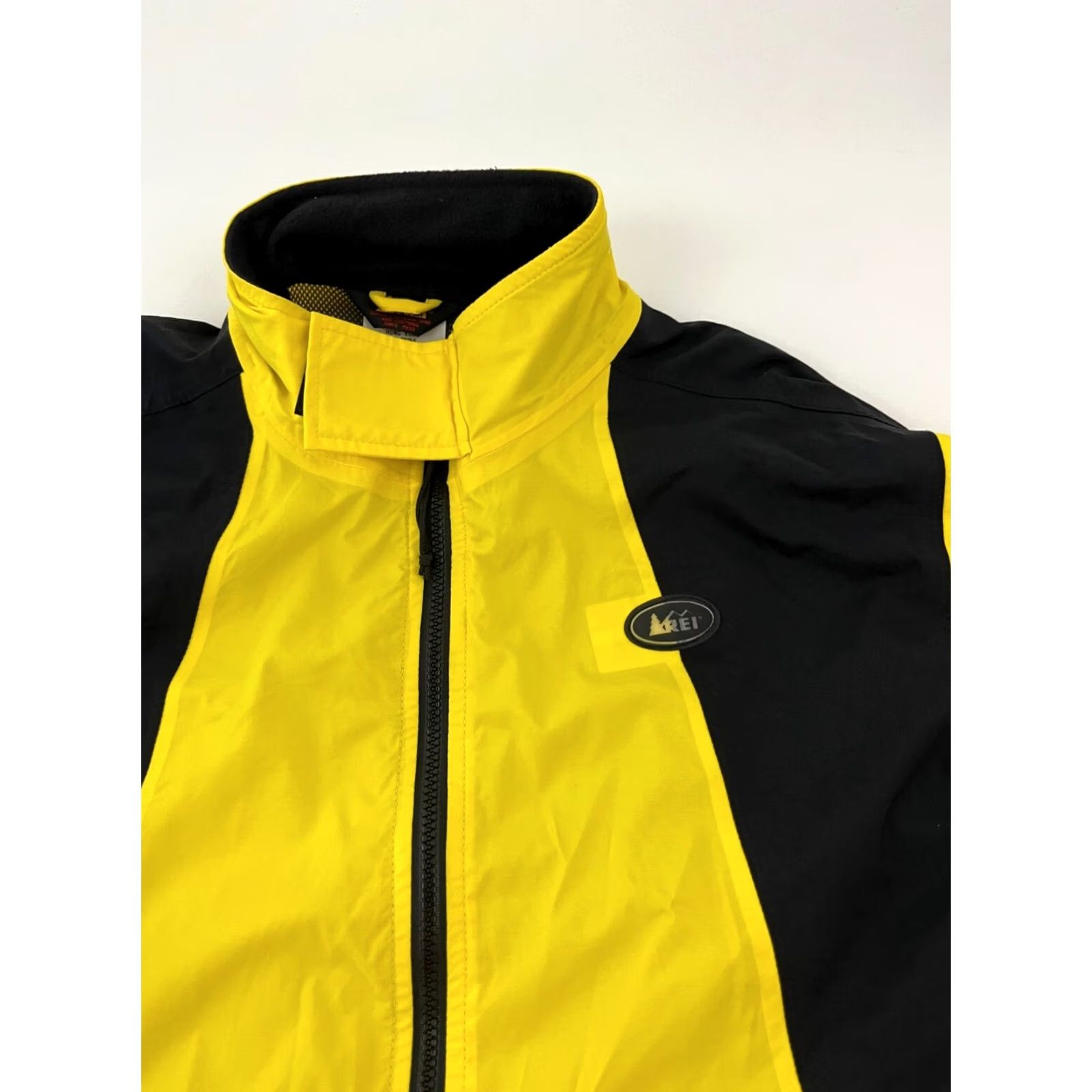 Vintage VINTAGE REI Cycling Rain Wind Jacket Windbreaker Coat Mens M Yellow Lightweight Satin Logo Zip Packable Size US M / EU 48-50 / 2 - 3 Thumbnail