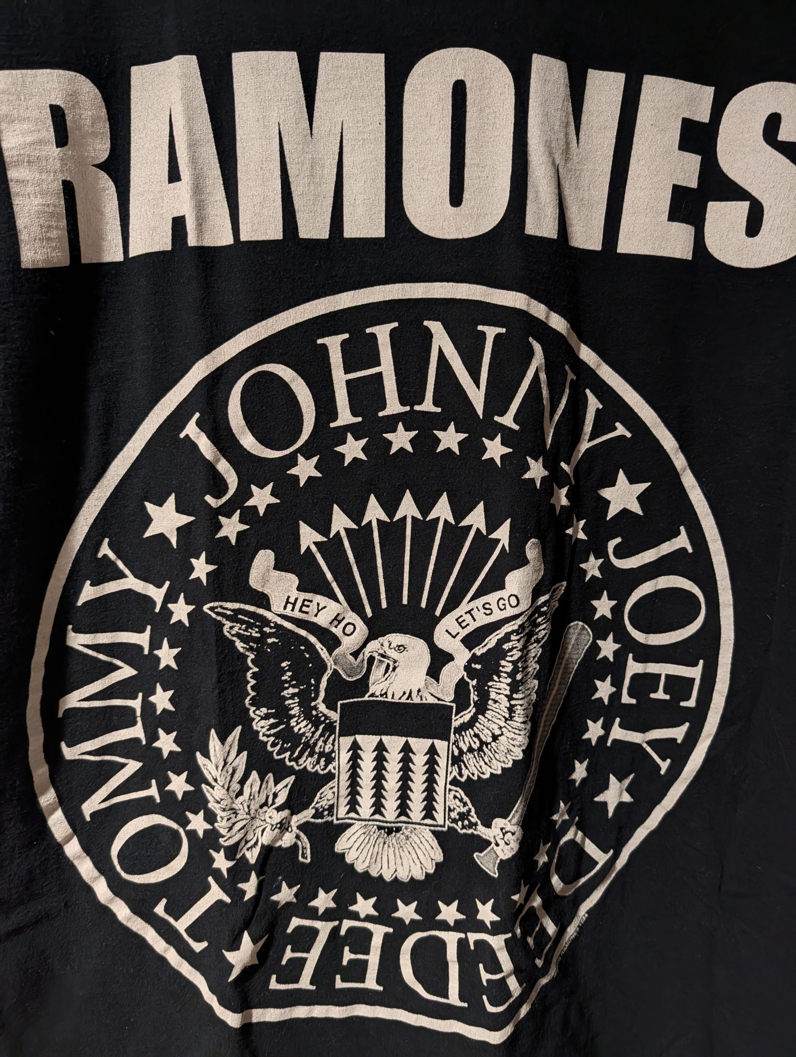 Band Tees Vintage 2008 Ramones Band Cast Black X-Large T-Shirt Size US XL / EU 56 / 4 - 2 Thumbnail