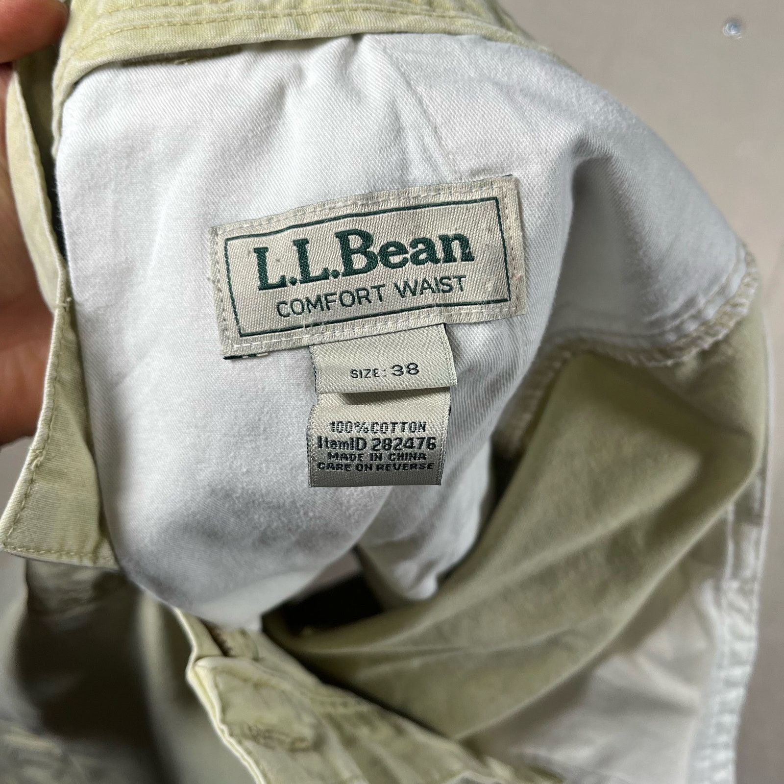 L.L. Bean Vintage L.L. Bean Cargo Shorts Mens 38 Comfort Waist Y2K Tan Size US 38 / EU 54 - 4 Thumbnail